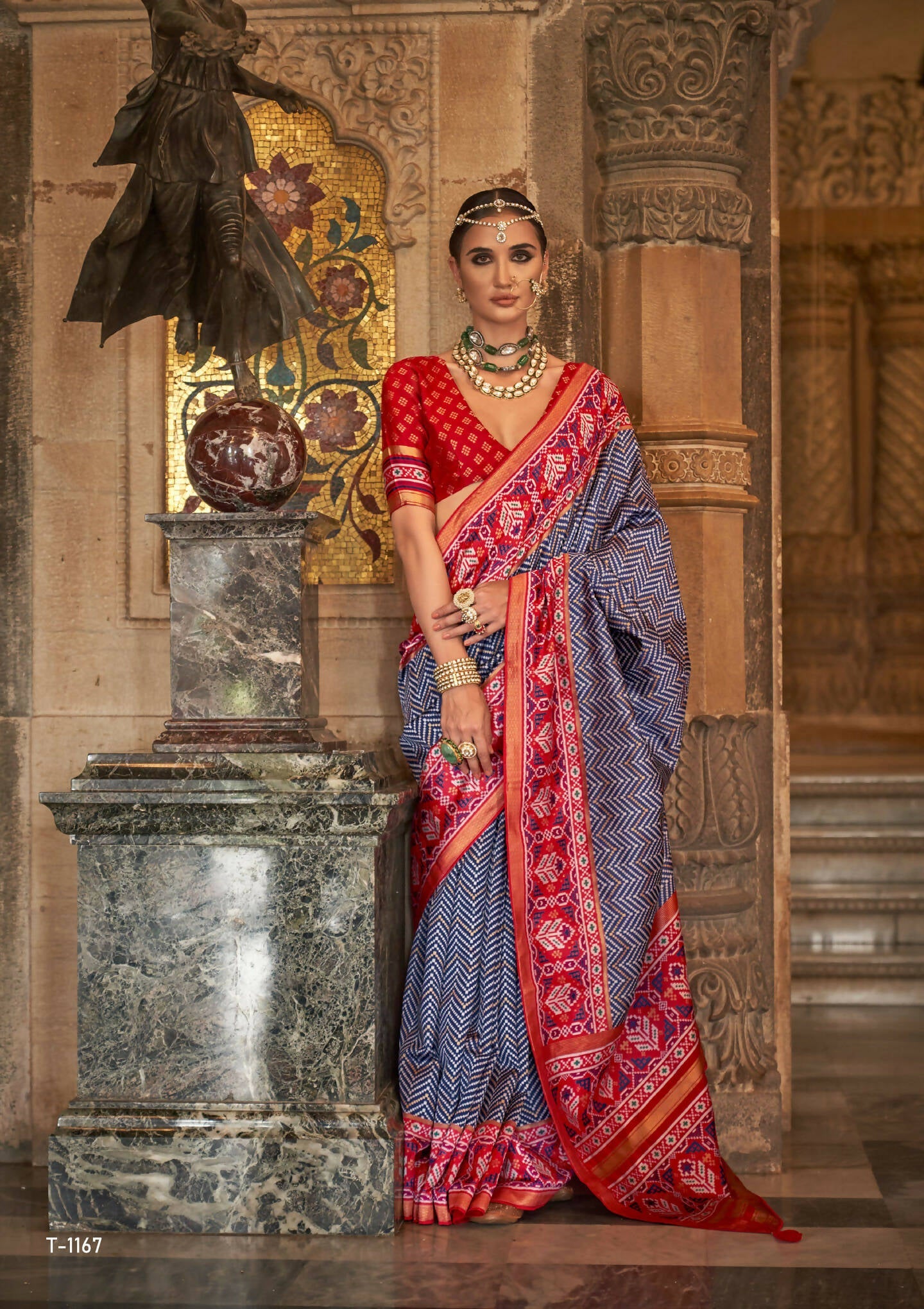 Navy Blue Banarasi Weaving, Ultra Aqua Finish, Zari Work Banarasi Silk Saree - Rath Kunti - Swadesiicart