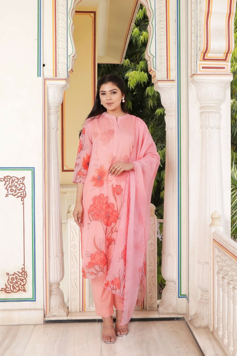 Vaasva Women Pink Tabby Slik Print & Embroidered Kurta, Pant & Dupatta set | Swadesiicart