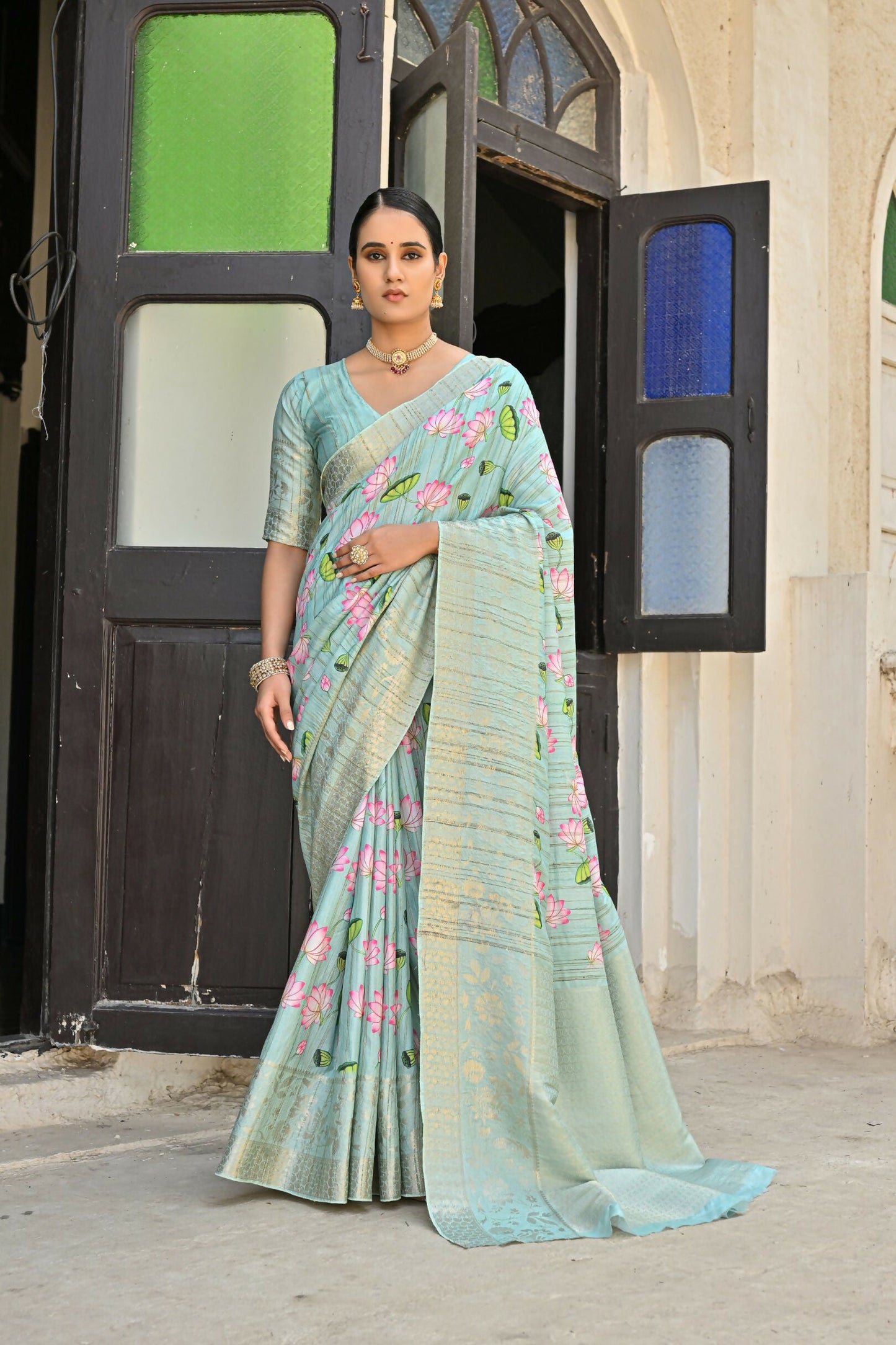 Vishnu Weaves Women's Sea-Green Banarasi Silk Saree with Blouse - Swadesiicart