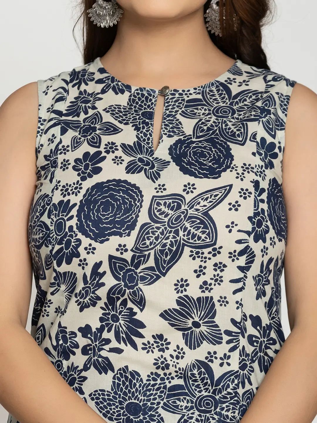Yufta Blue Cotton Ethnic Motifs Straight Kurta - Swadesiicart