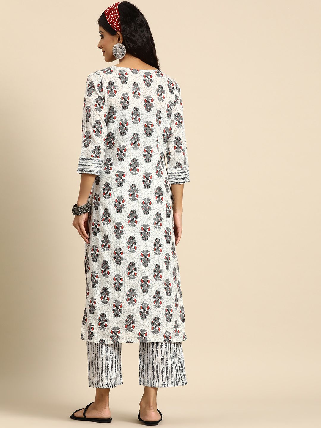 Sangria Women Floral Printed Regular Kurta with Palazzos & Belt - Swadesiicart