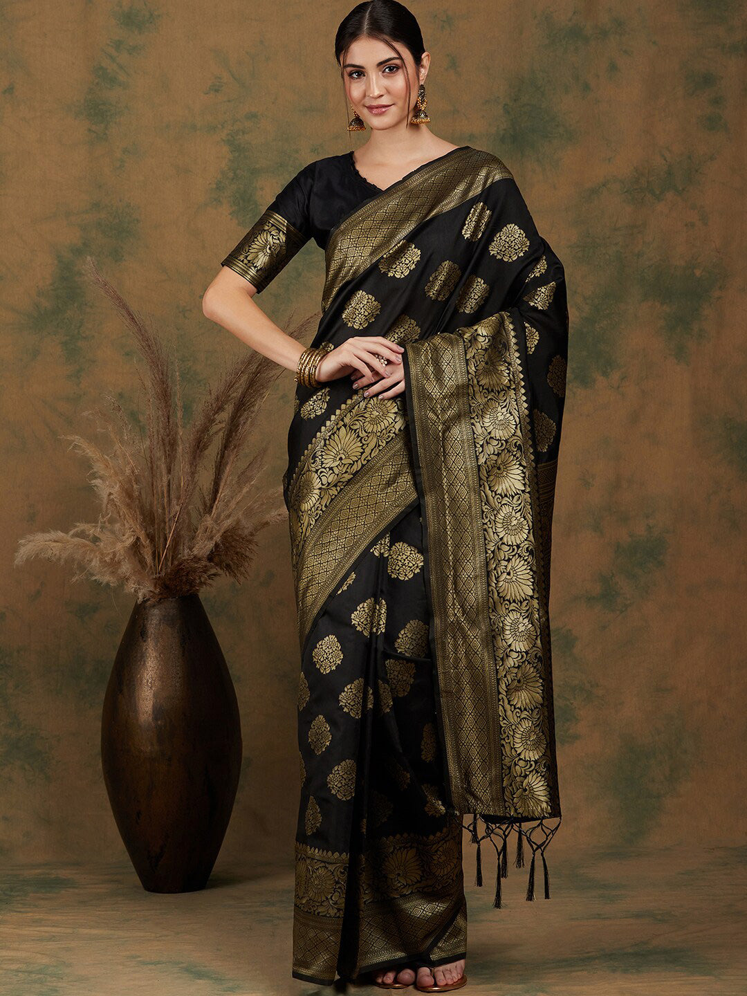 Sangria Ethnic Motif Woven-Design Banarasi Sarees | Swadesiicart