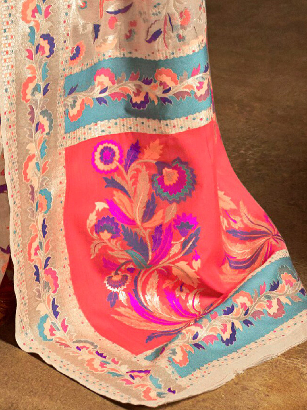 Mitera Cream-Coloured & Pink Woven Design Silk Blend Banarasi Saree | Swadesiicart