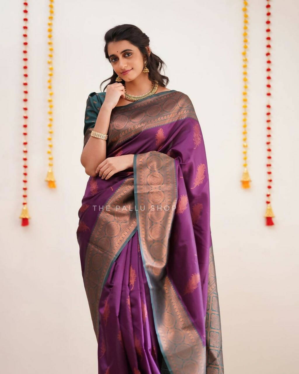 DEIANA'S Beautiful Designer Golden zari Soft Lichi Silk Saree - Purple - Swadesiicart