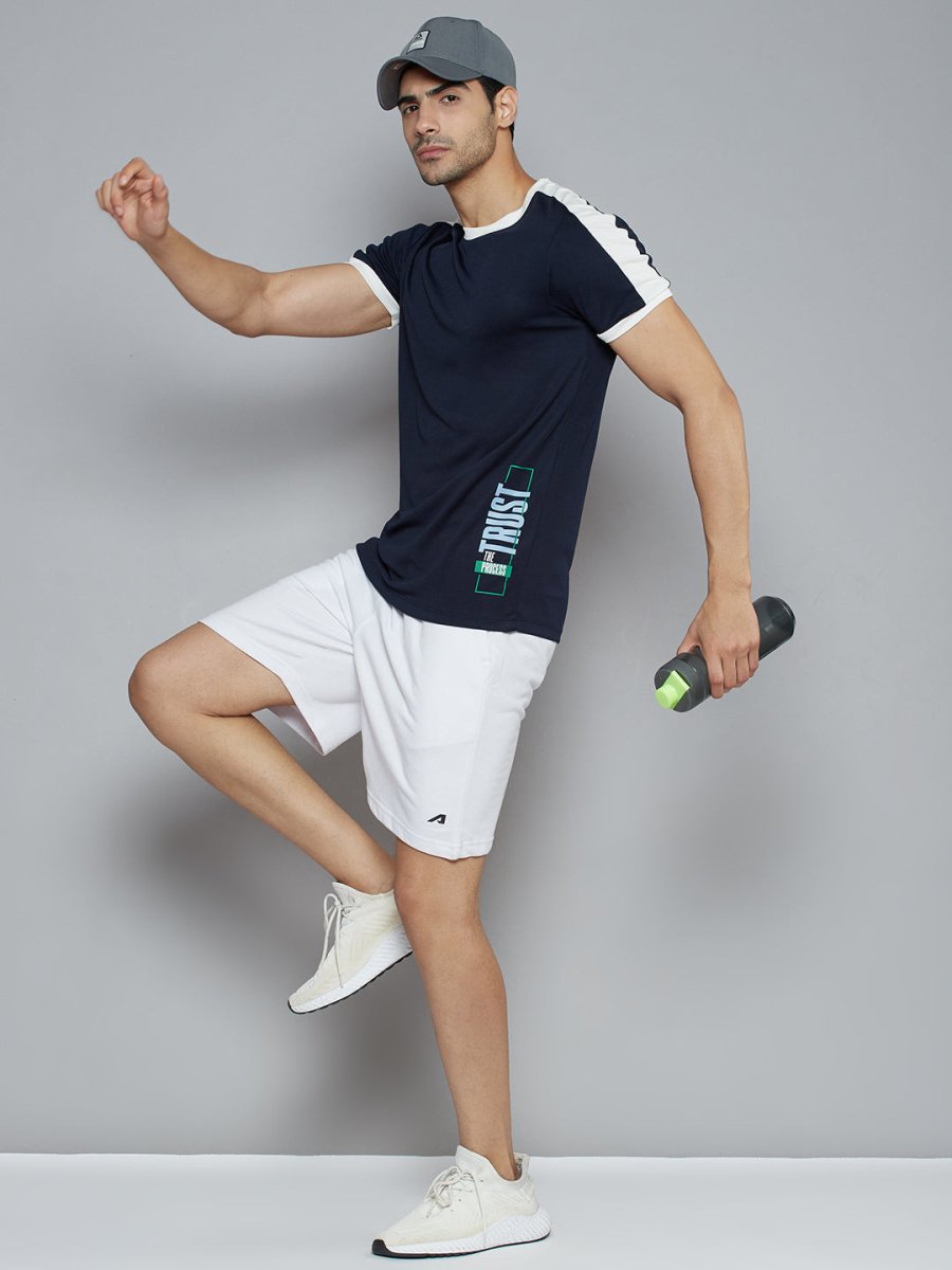 Alcis Men Navy Blue Solid Slim Fit T-shirt | Swadesiicart