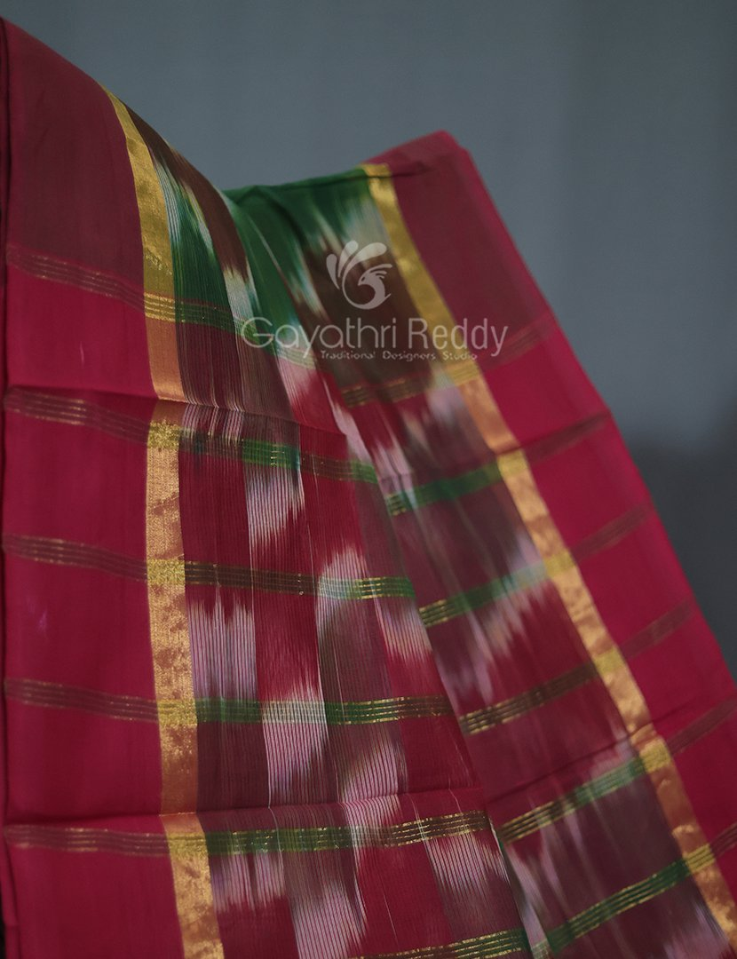 Dual Shades of Bottle Green And Maroon Mangalagiri Ikkat Cotton Saree By Gayathri Reddy Designer Studio | Swadesiicart