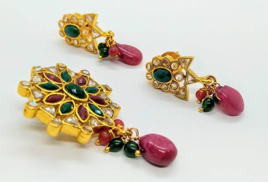 Multicolor Uncuts Pendant Set | Swadesiicart