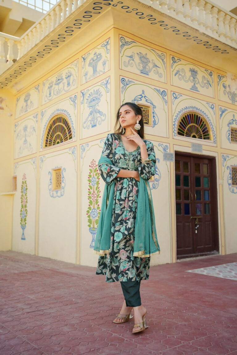 Vaasva Women Teal Muslin Embroidered Kurta, Pant & Dupatta Set | Swadesiicart