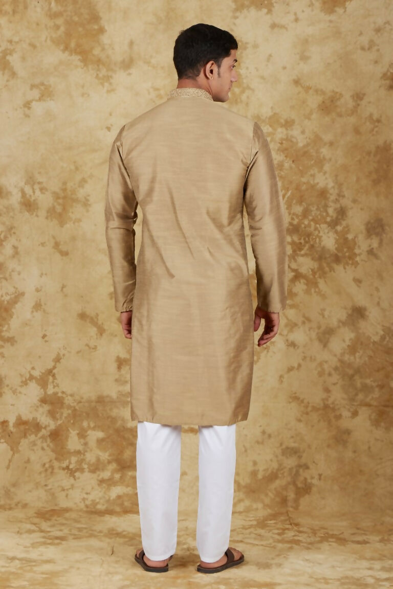 Bluesaanchi Men's Handloom Embroidered Ecru Kurta Set | Swadesiicart