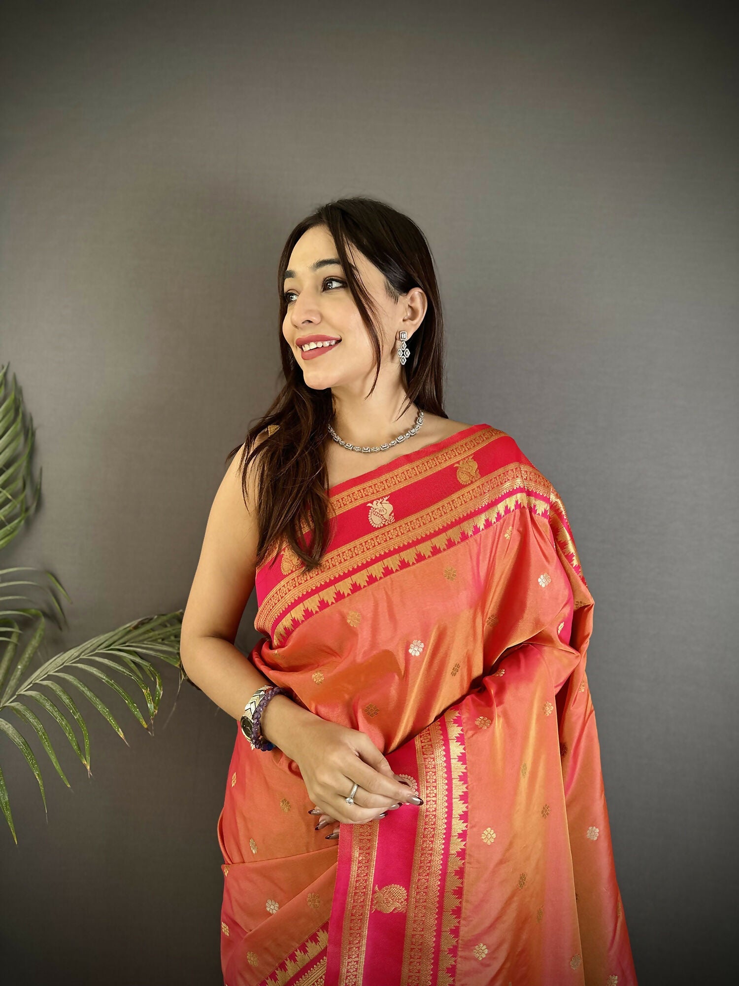 Joban Fashion Peach Banarasi Soft Silk Woven Saree | Swadesiicart