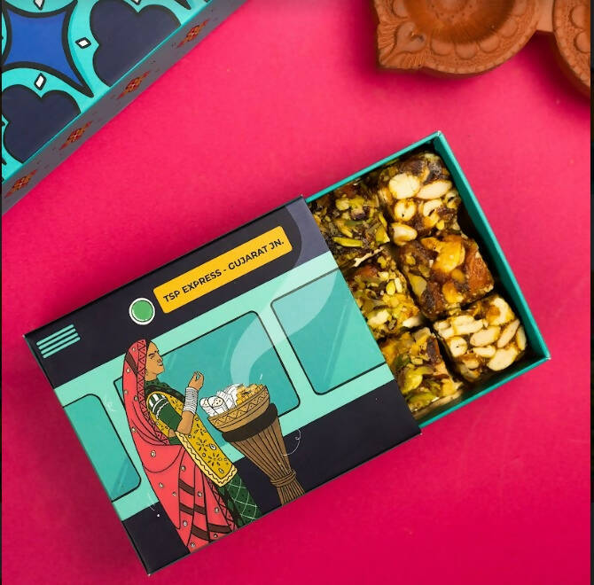 The State Plate Diwali Premium Gift Box - A Taste Trip Across India - Swadesiicart