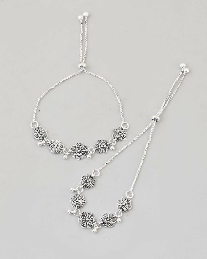 VOJ Set of 2 Traditional Flower Shapped Designer Anklet - Swadesiicart