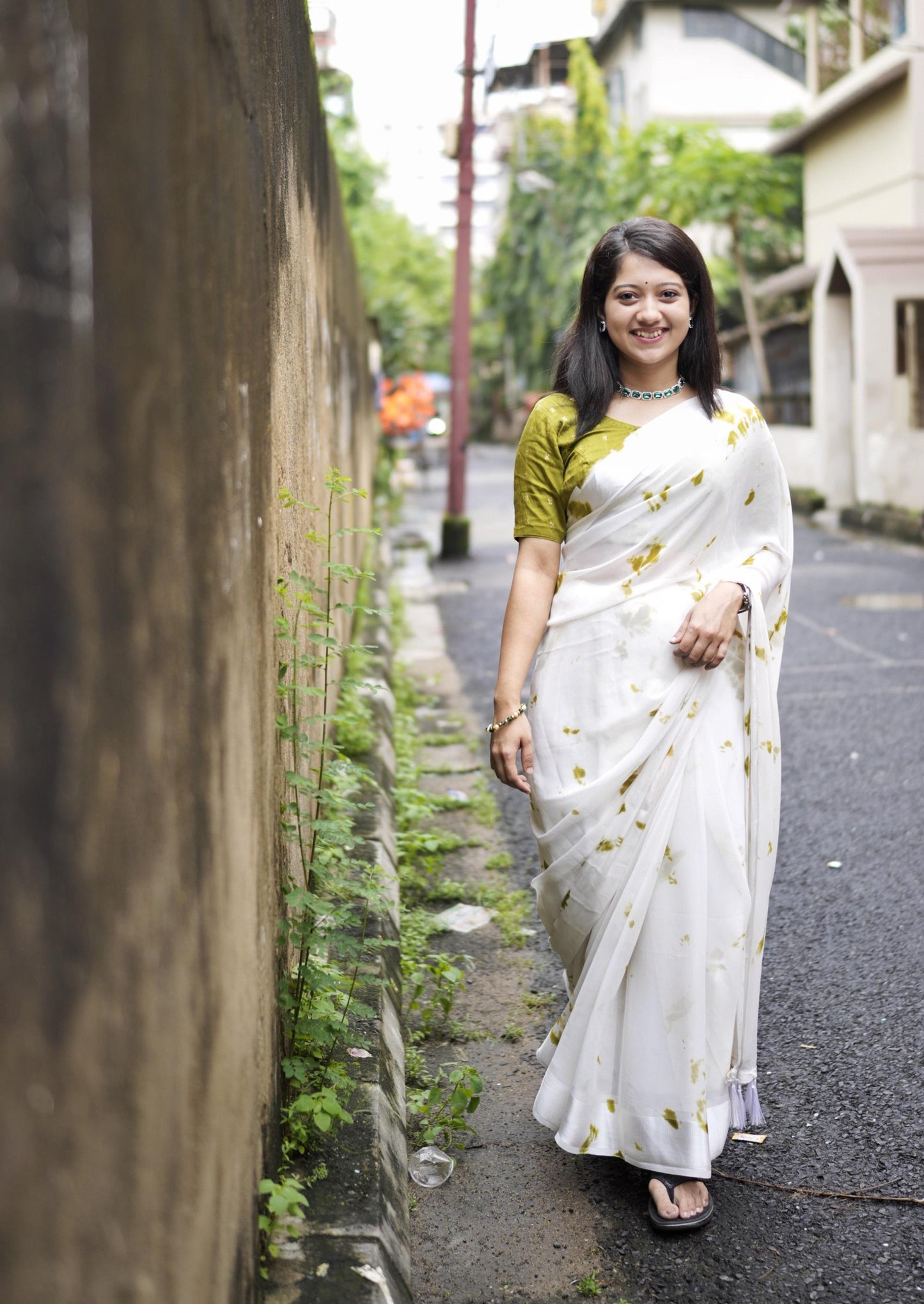 Mehndi Poly Georgette Tie and Dye Saree with Unstitched Blouse - Hiral Fashion | Swadesiicart