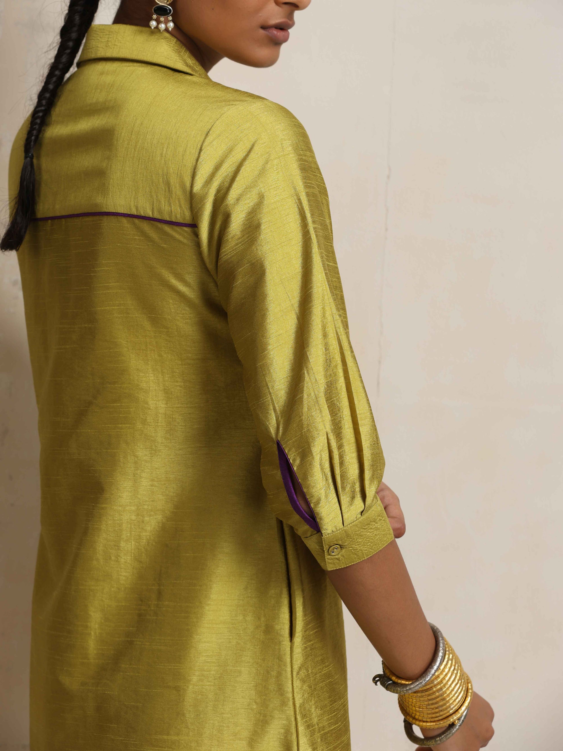 trueBrowns Green Shirt Kurta Set | Swadesiicart
