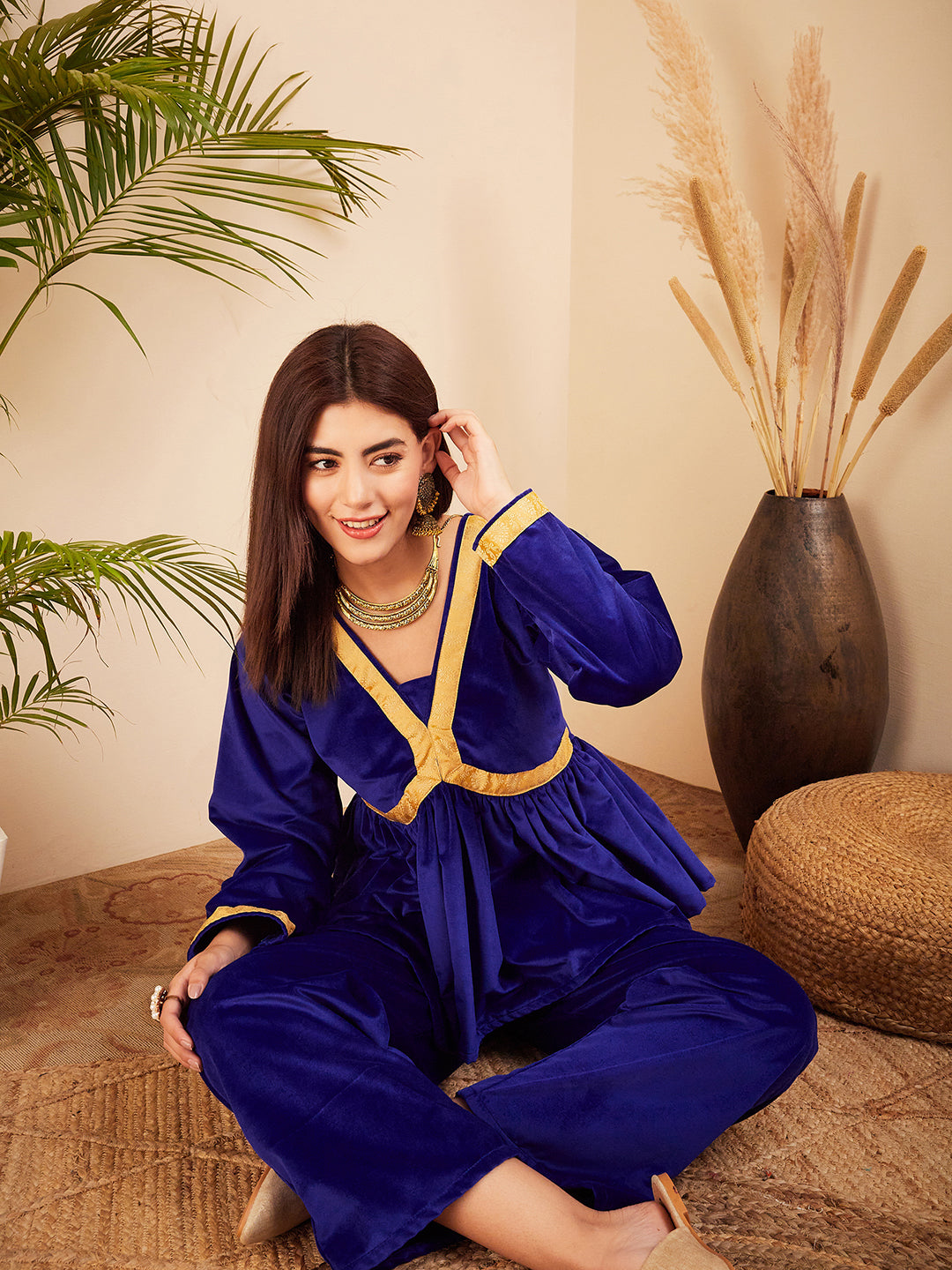 InWeave Women's Royal Blue Mughal Shaan Style Velvet Short Kurta Set - Swadesiicart