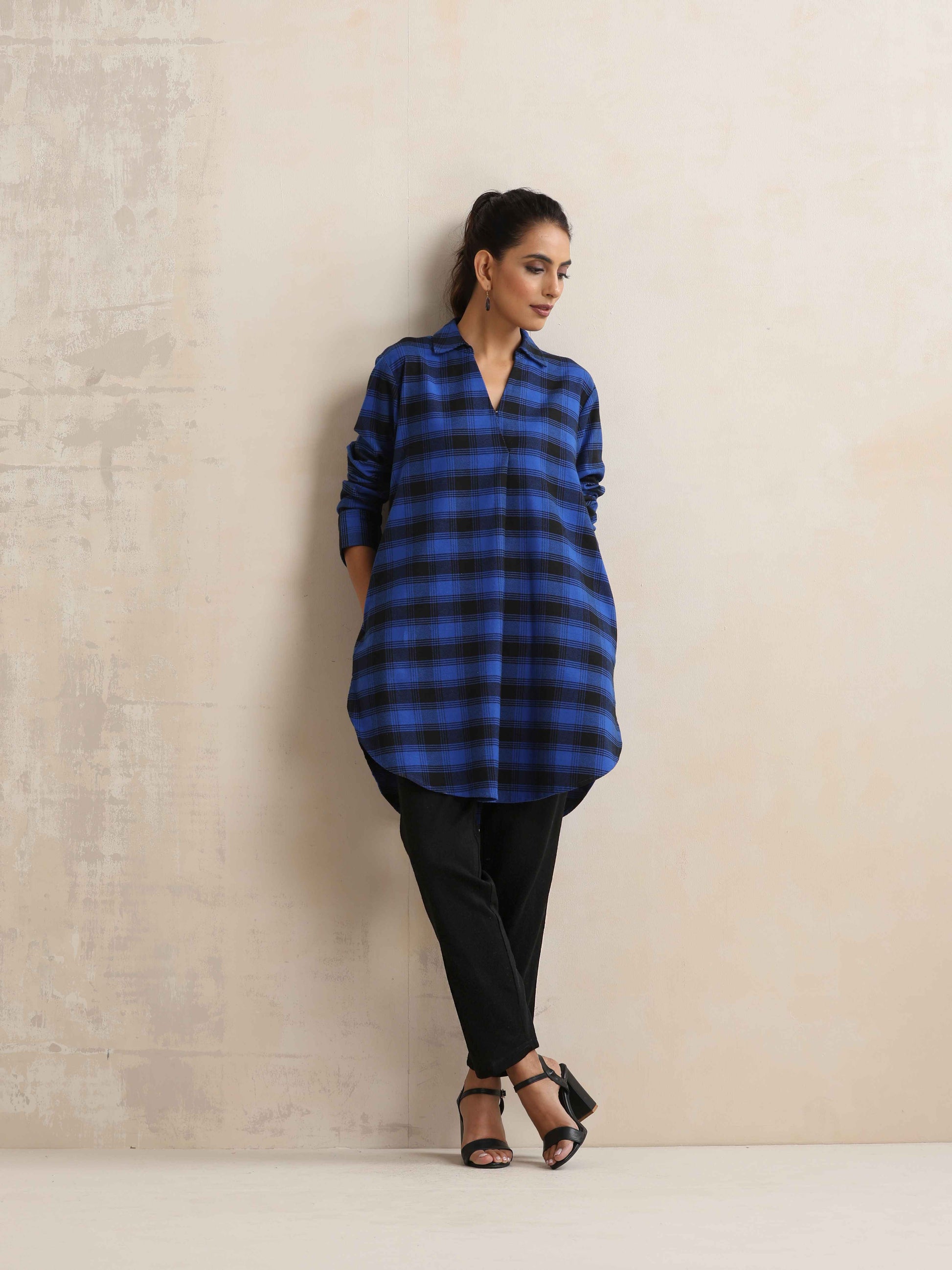 trueBrowns Blue Check Pleated Winter Top | Swadesiicart