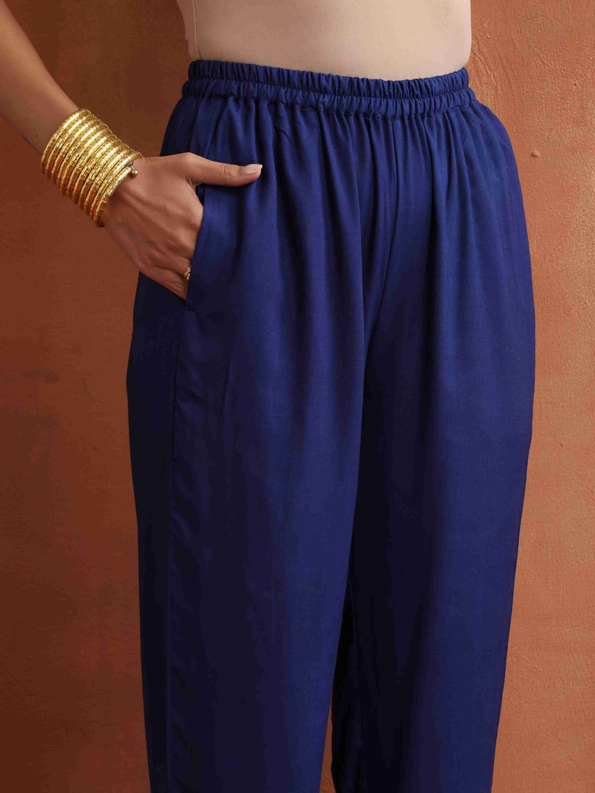 trueBrowns Blue Print A-line Kurta Set | Swadesiicart