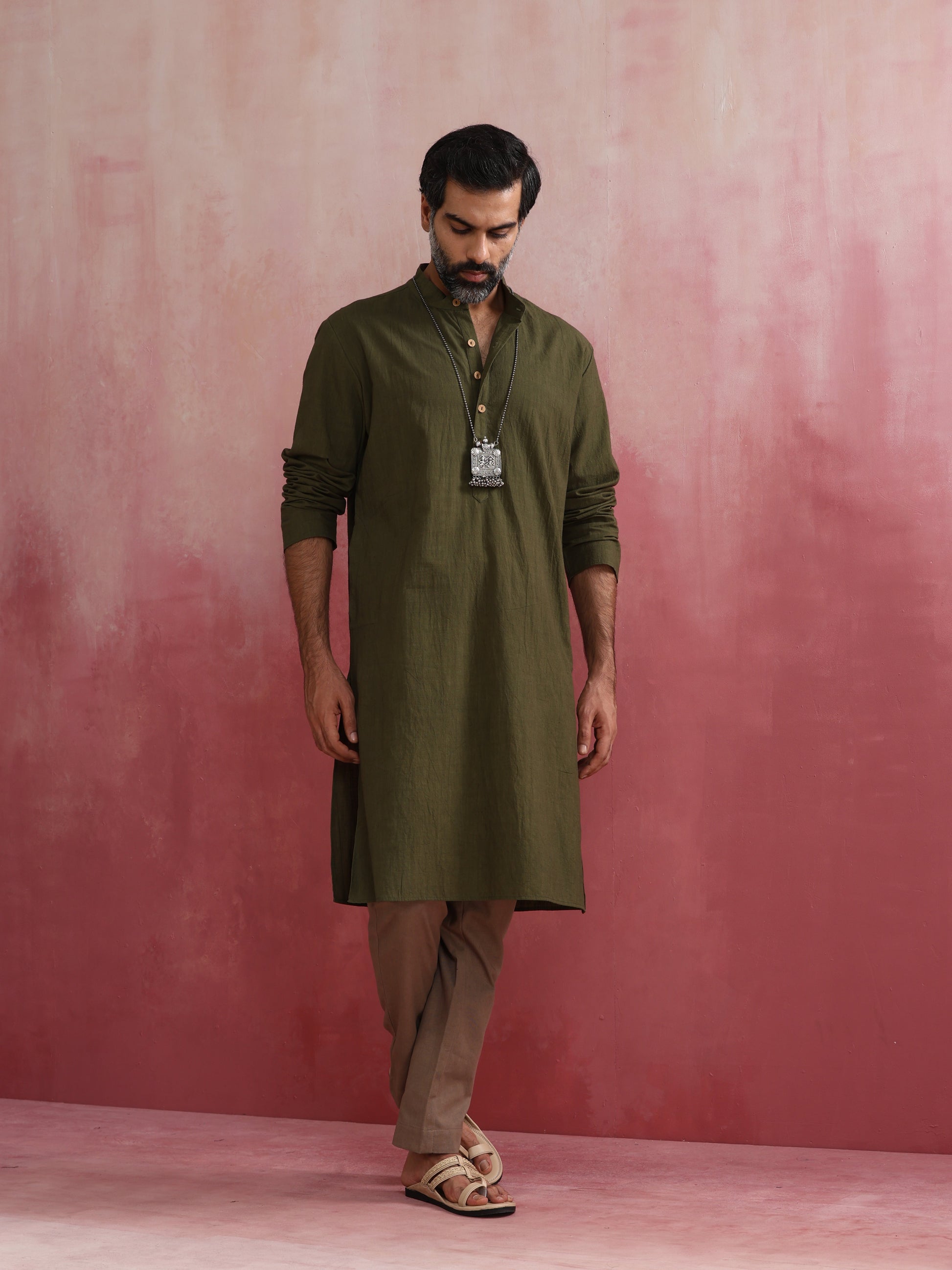 trueBrowns Men's Olive green Mandarin Collar Kurta | Swadesiicart