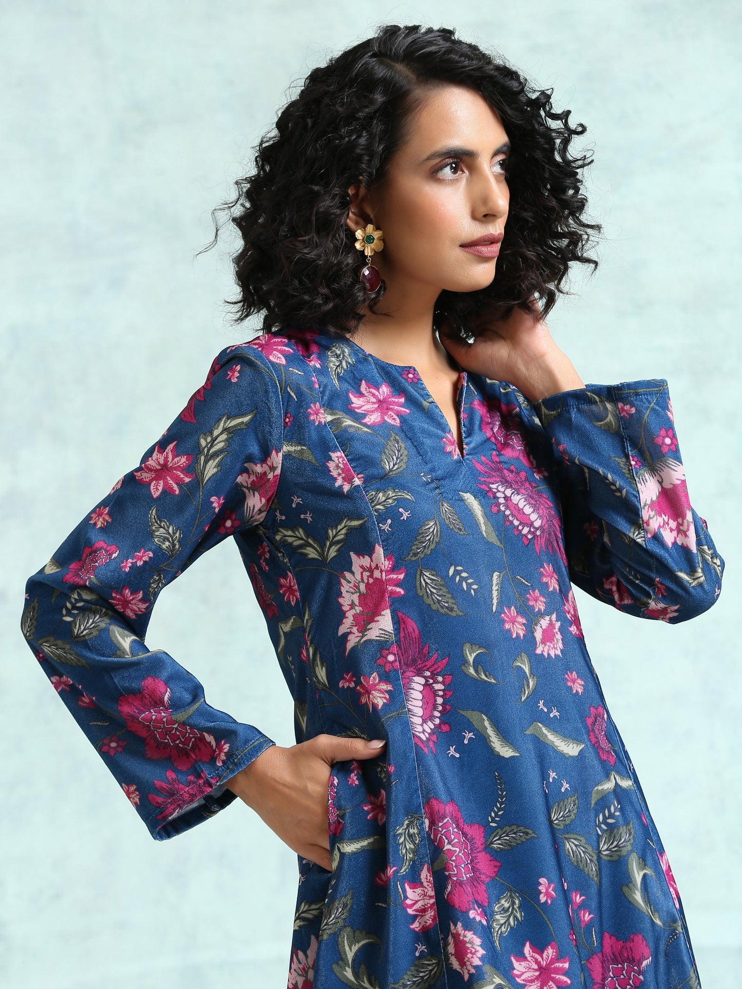 trueBrowns Blue Printed Velvet Co-Ord Set - Swadesiicart