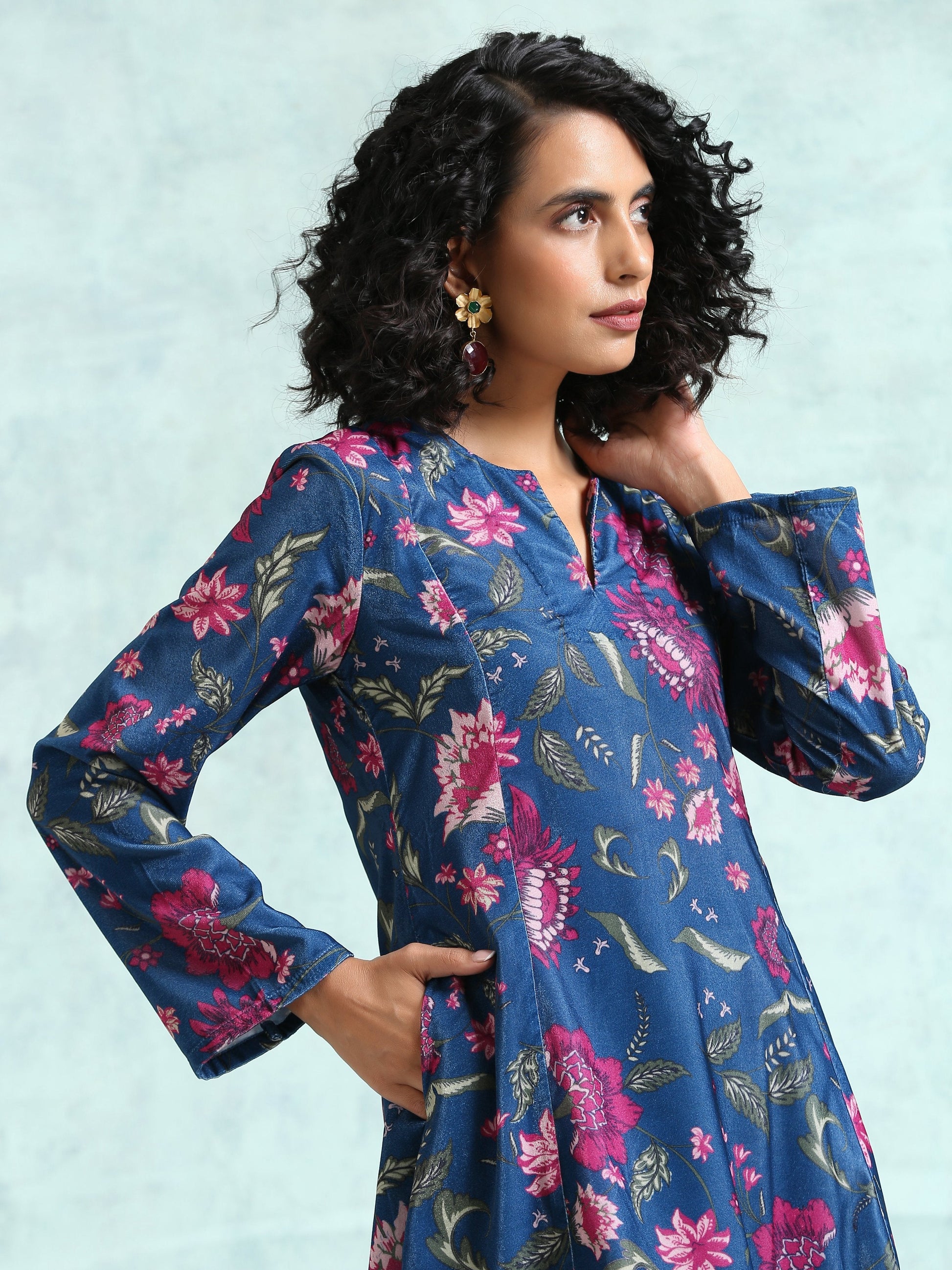trueBrowns Blue Printed Velvet Co-Ord Set - Swadesiicart