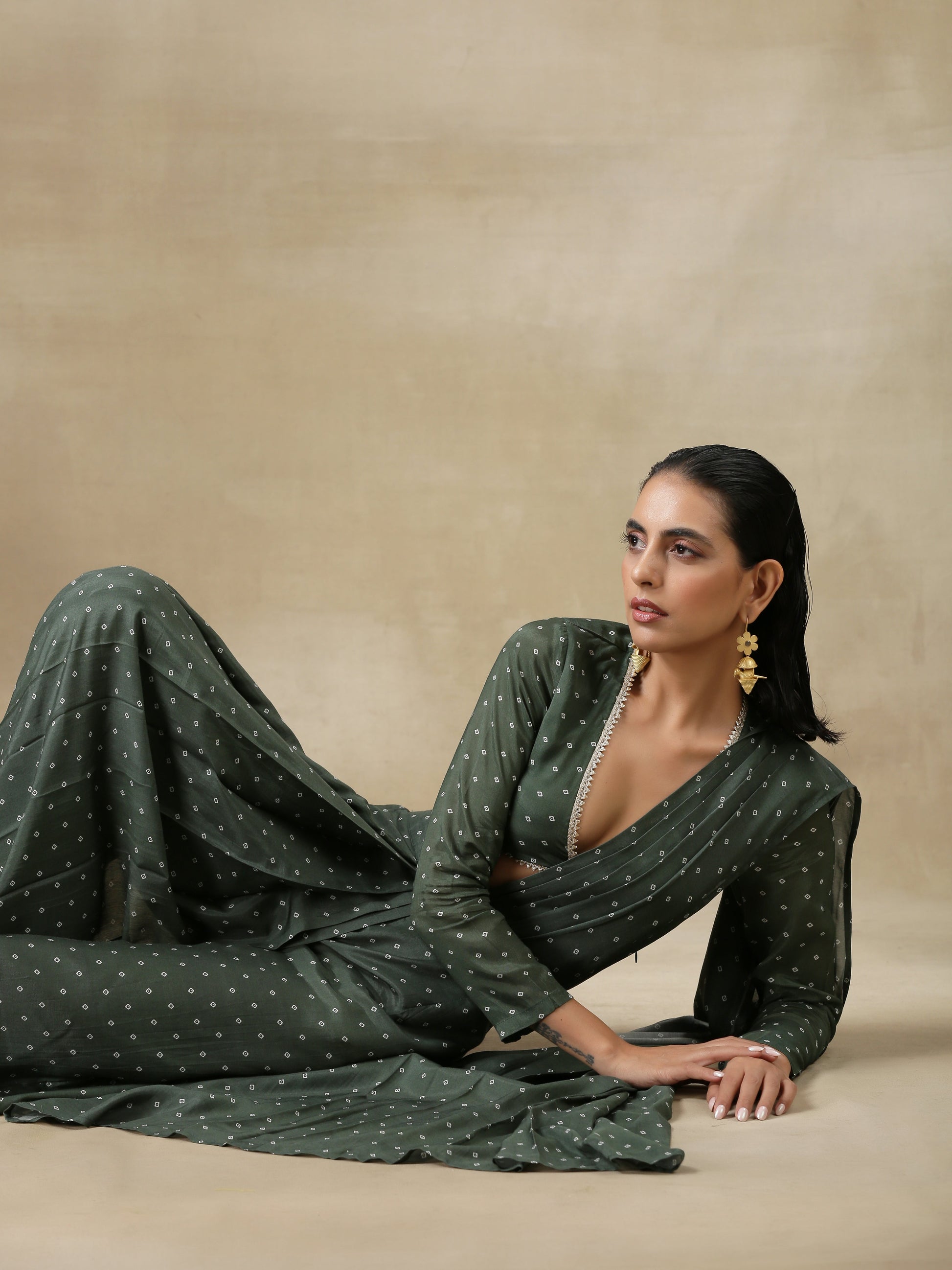 trueBrowns Dark Green Bandhani Printed Silk Palazzo Stitched Saree | Swadesiicart