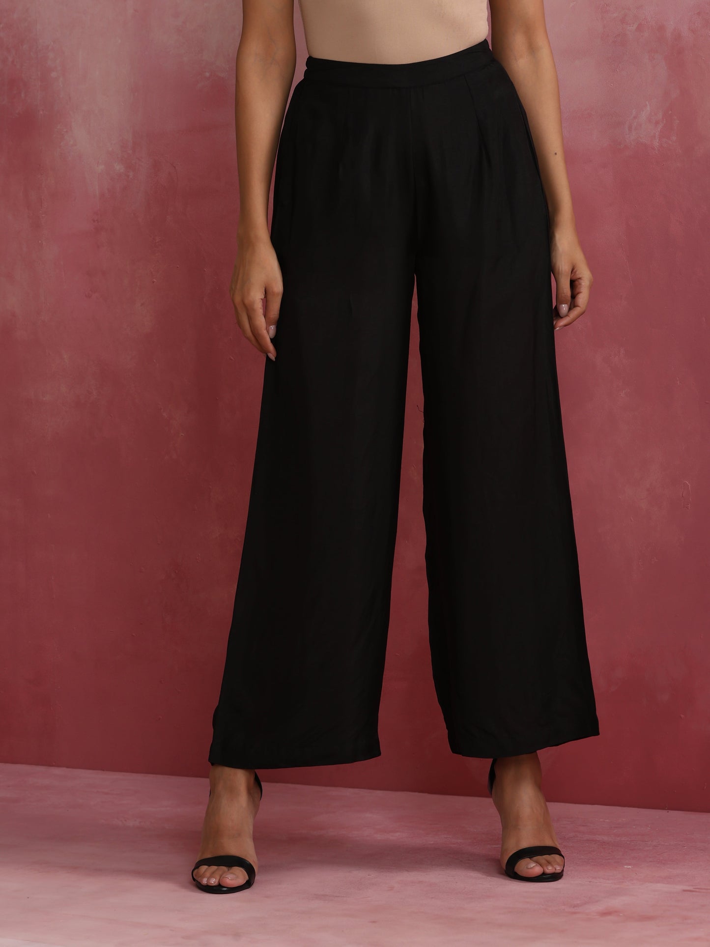trueBrowns Black Viscose Silk Kurta Set | Swadesiicart