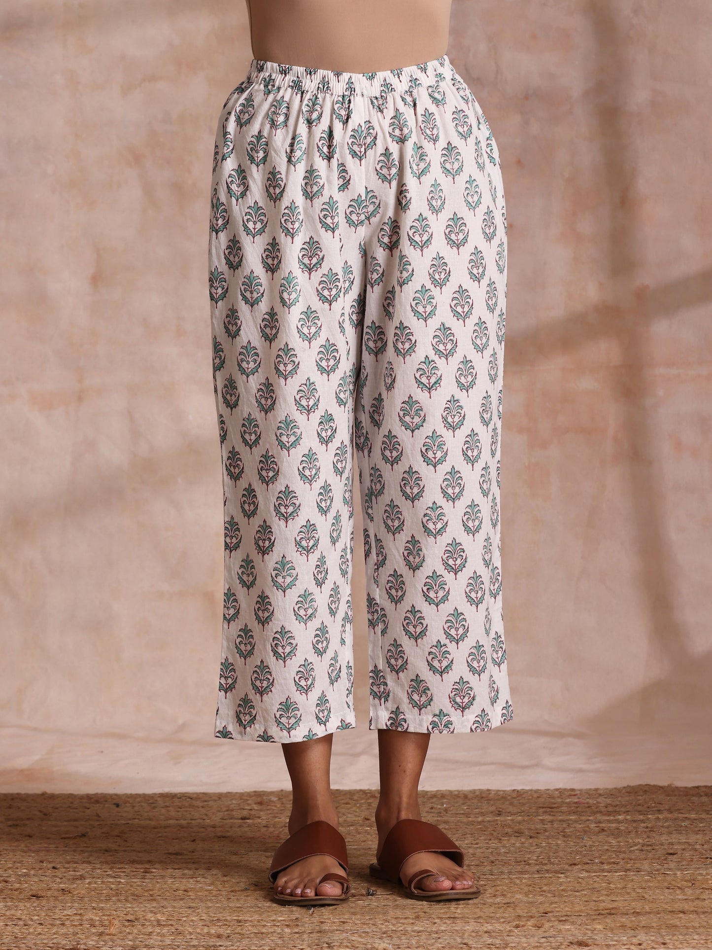 trueBrowns Tiffany Blue Floral Block Print Cotton Front Neck Gathered Kurta Pant Set | Swadesiicart