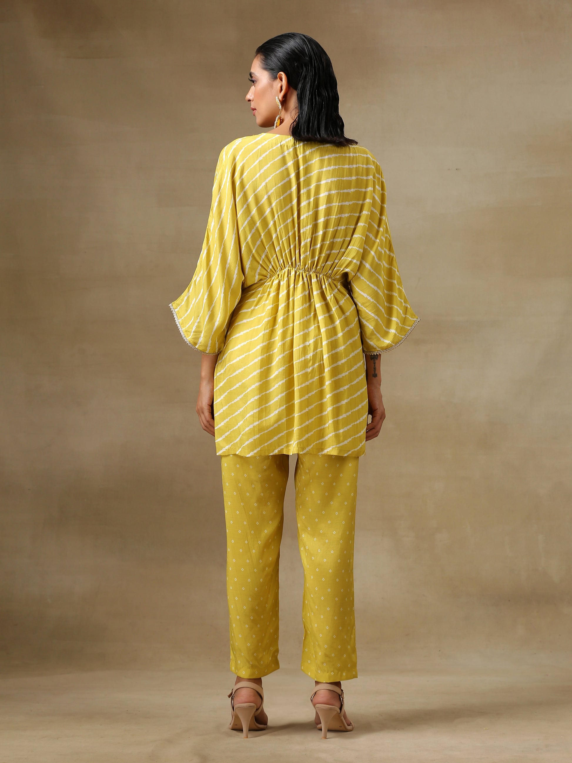 trueBrowns Lime Green Bandhani Printed Silk Drop Shoulder Co-Ord Set | Relove - Swadesiicart