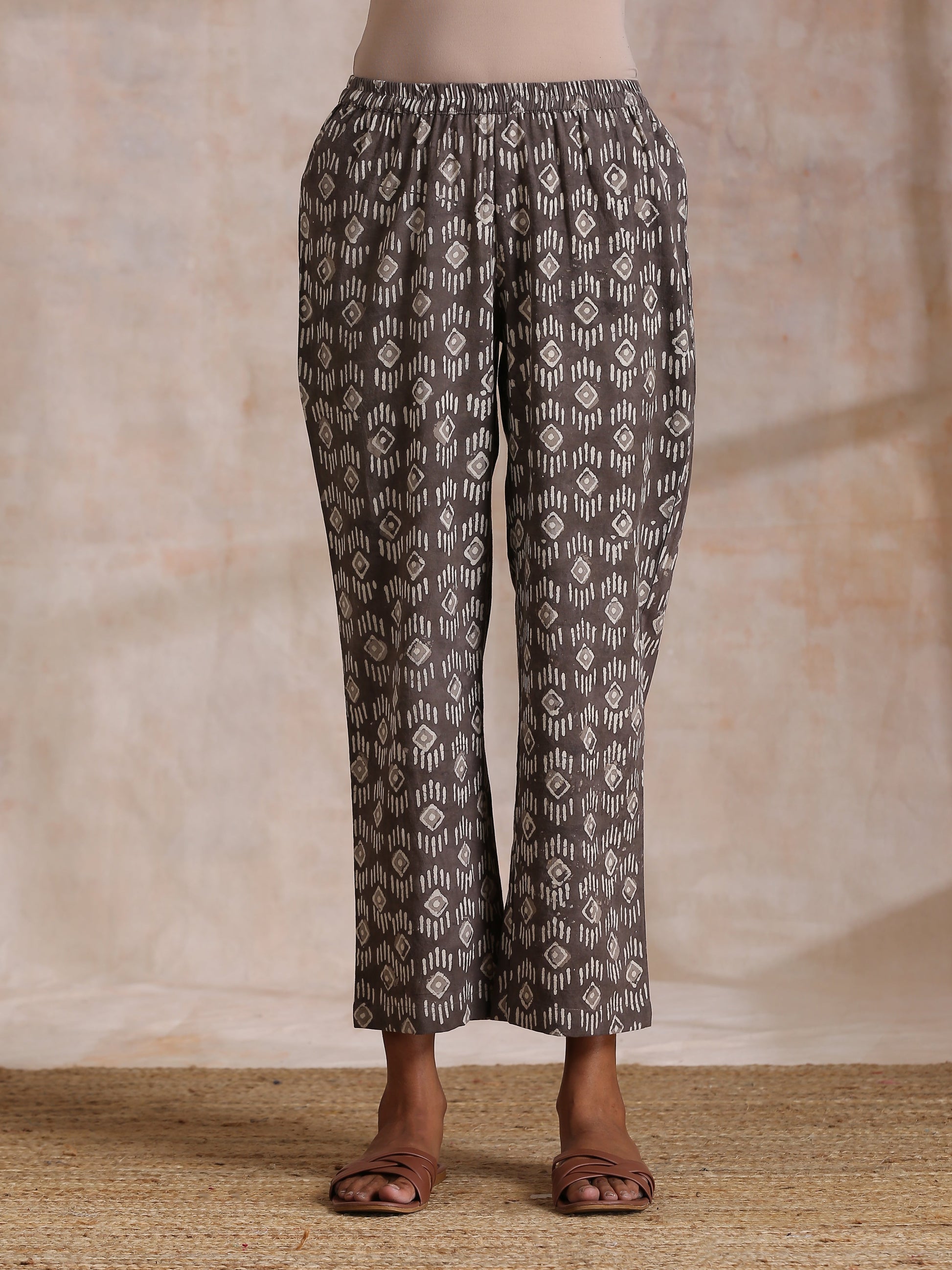 trueBrowns Clay Dabu Geometric Print Cotton Angrakha Kurta Pant Set | Swadesiicart
