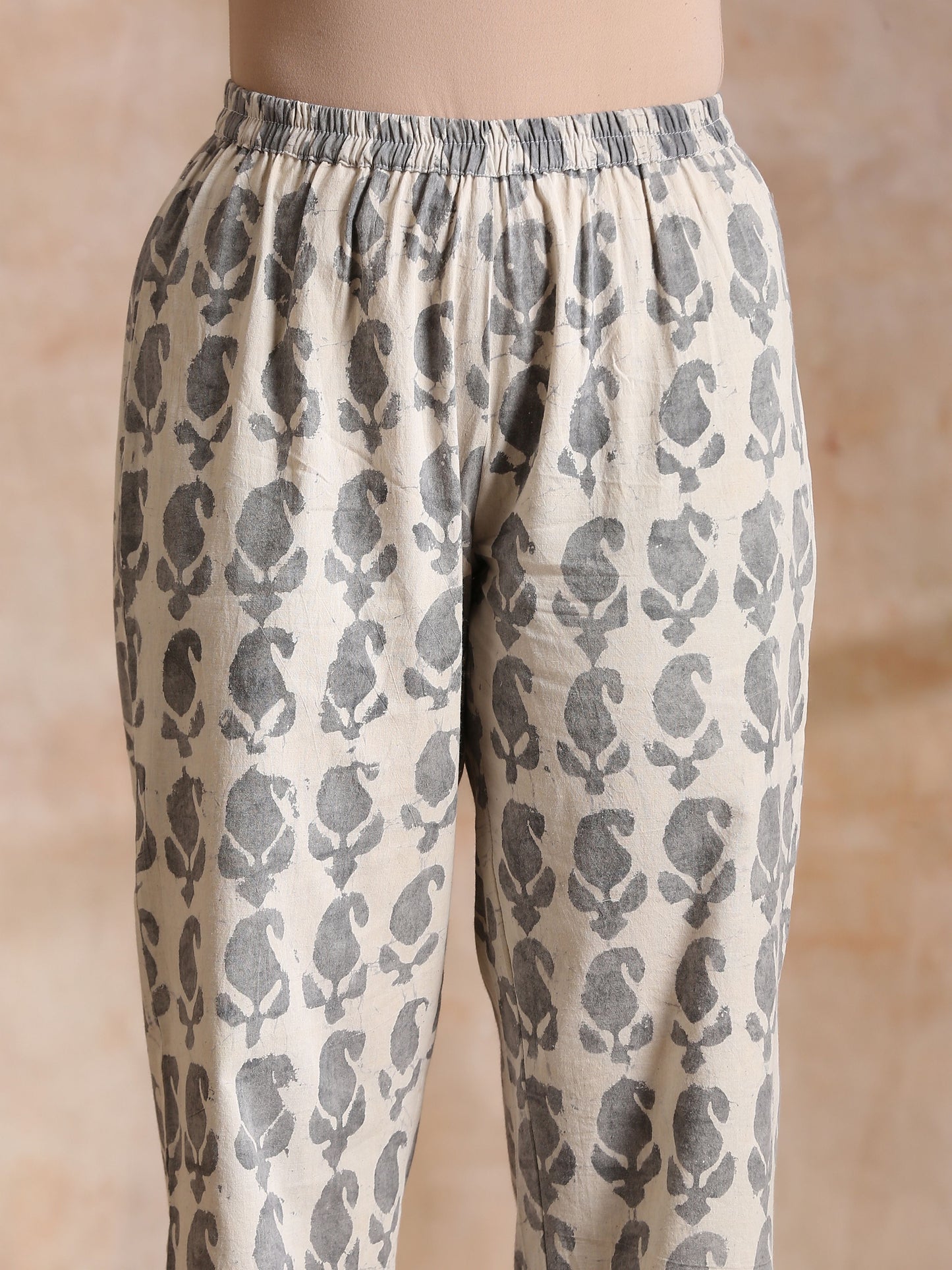 trueBrowns Grey Dabu Buta Print Cotton V-Square Neck Co-Ord Set - Swadesiicart