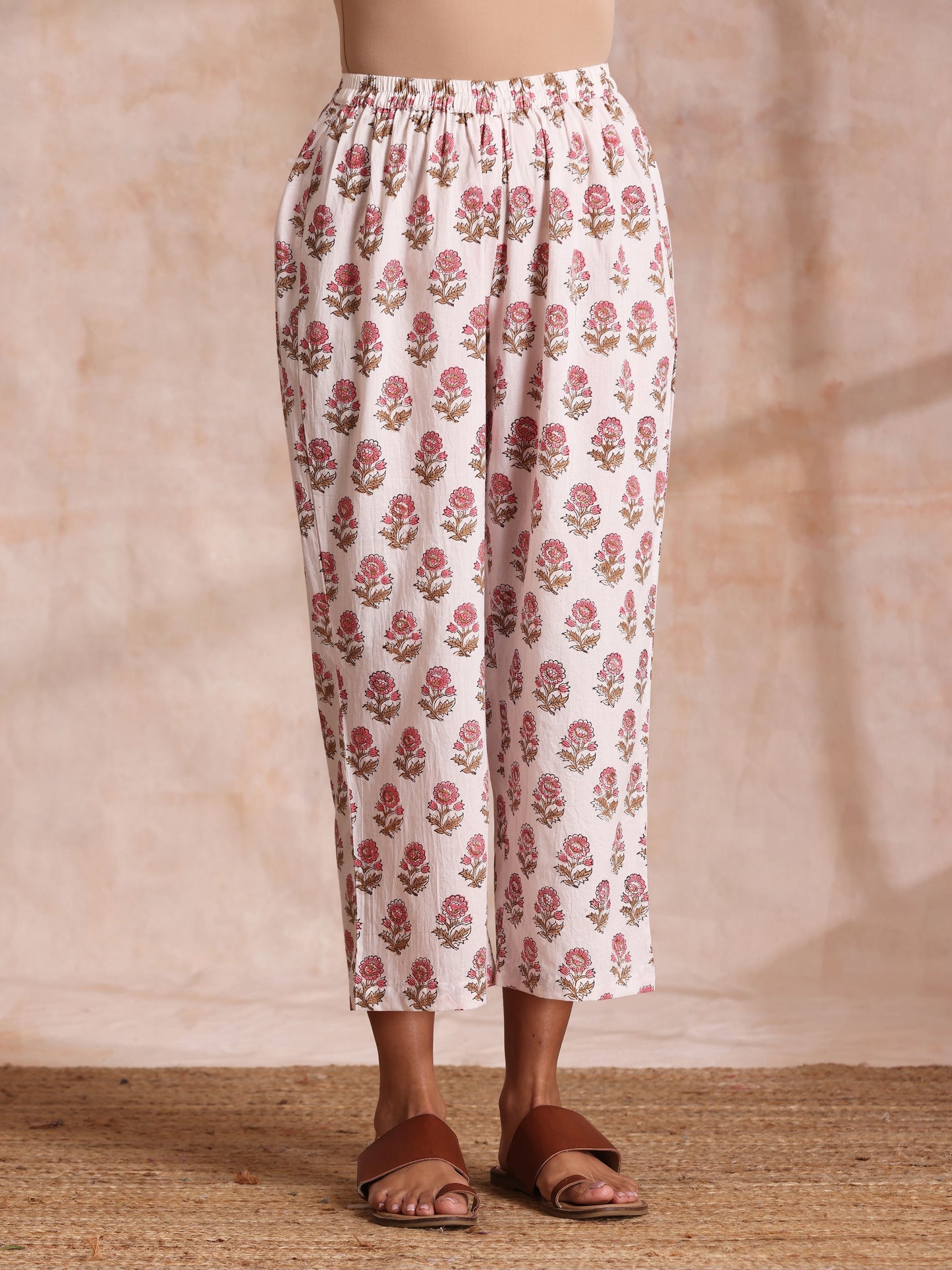 trueBrowns Pink Brown Buta On White Block Print Cotton Baggy Sleeve Co-Ord Set - Swadesiicart