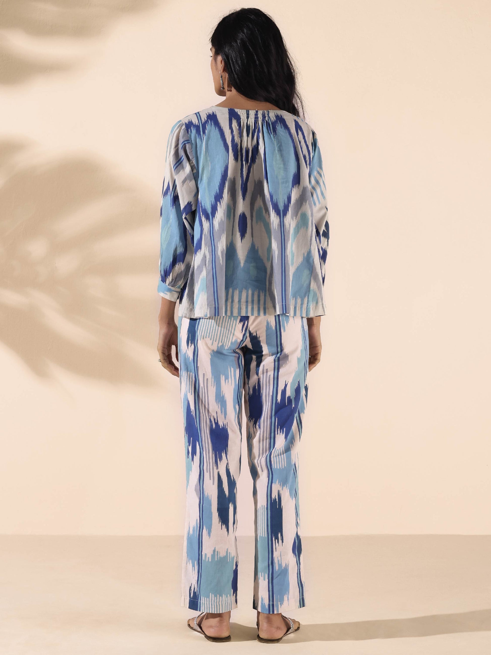 trueBrowns Blue Cotton Ikat Short Co-ord Set - Swadesiicart