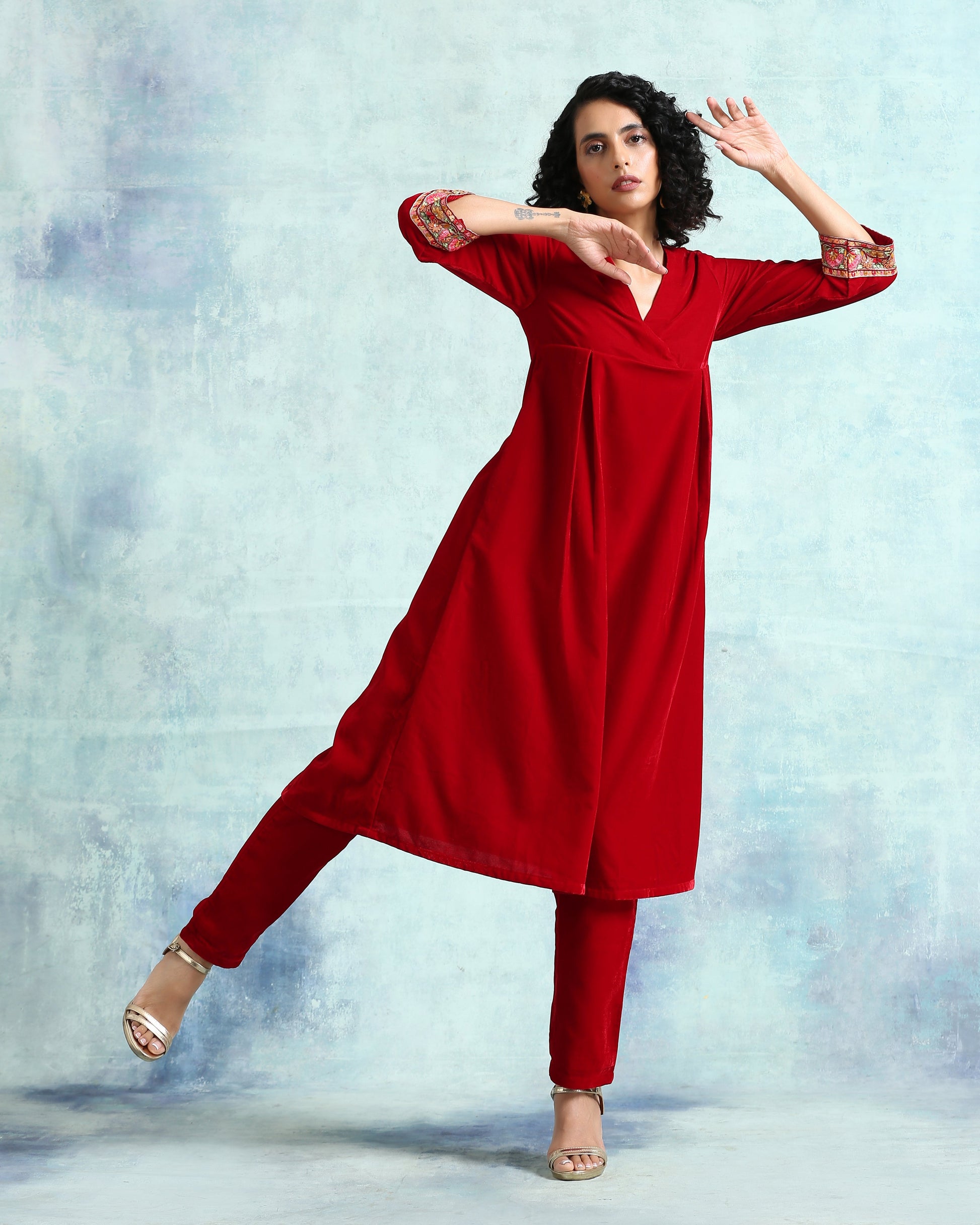 trueBrowns True Red Velvet Yoke Kurta | Swadesiicart
