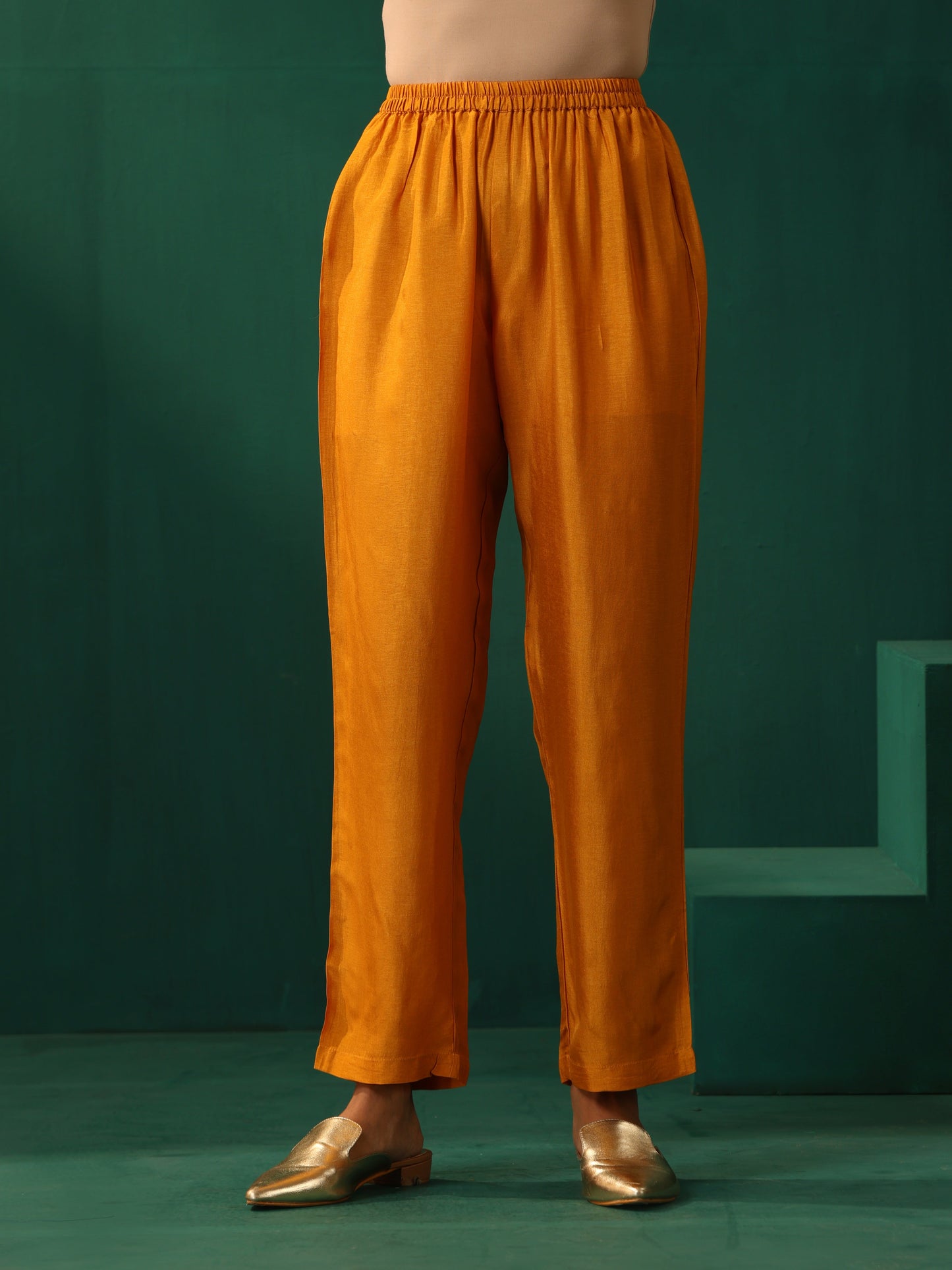 trueBrowns Wine Geometric Viscose Silk Kaftan Kurta Pant Set | Swadesiicart