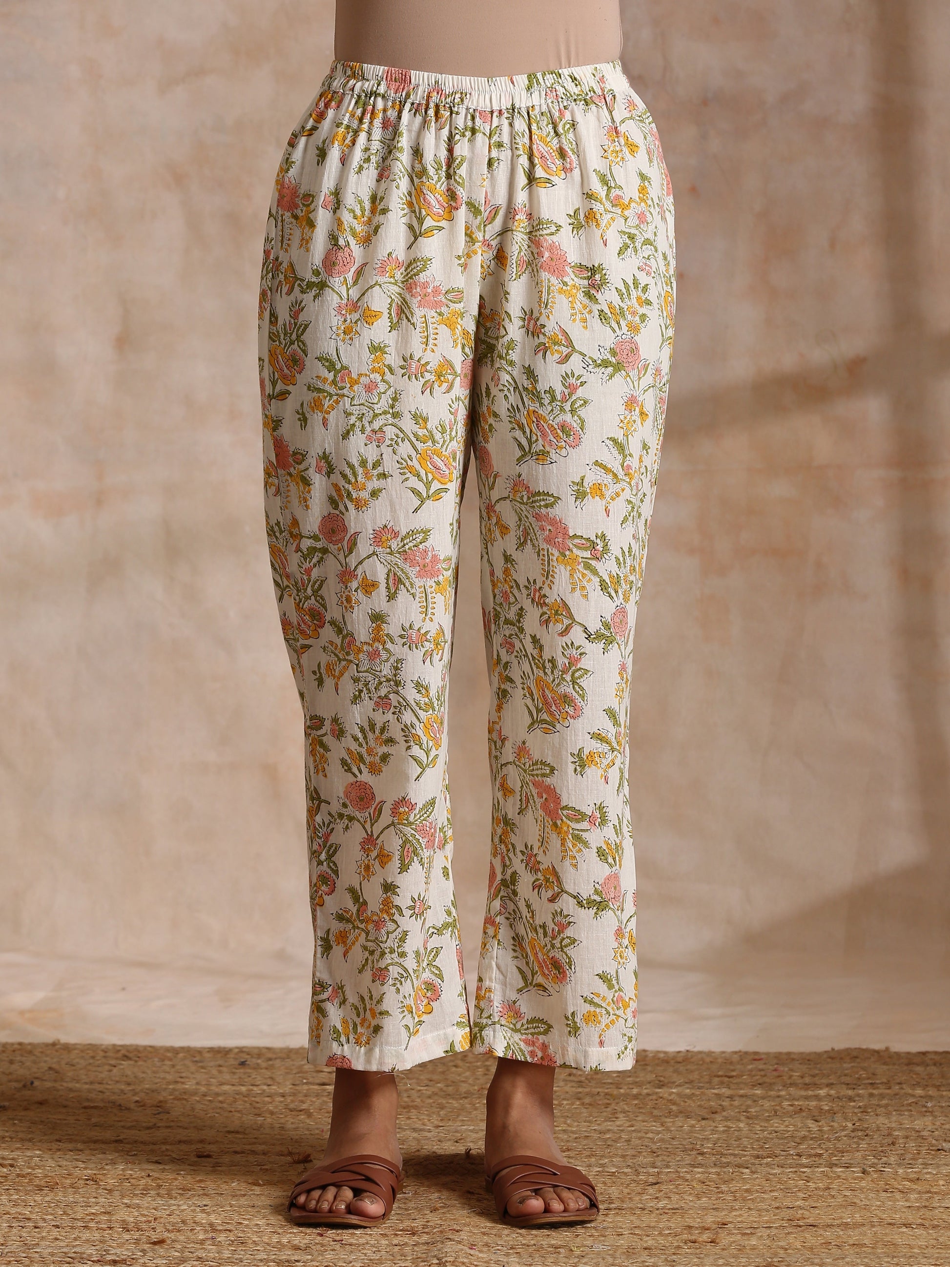 trueBrowns White Multi Color Overall Block Print Cotton Kurta Pant Set | Swadesiicart