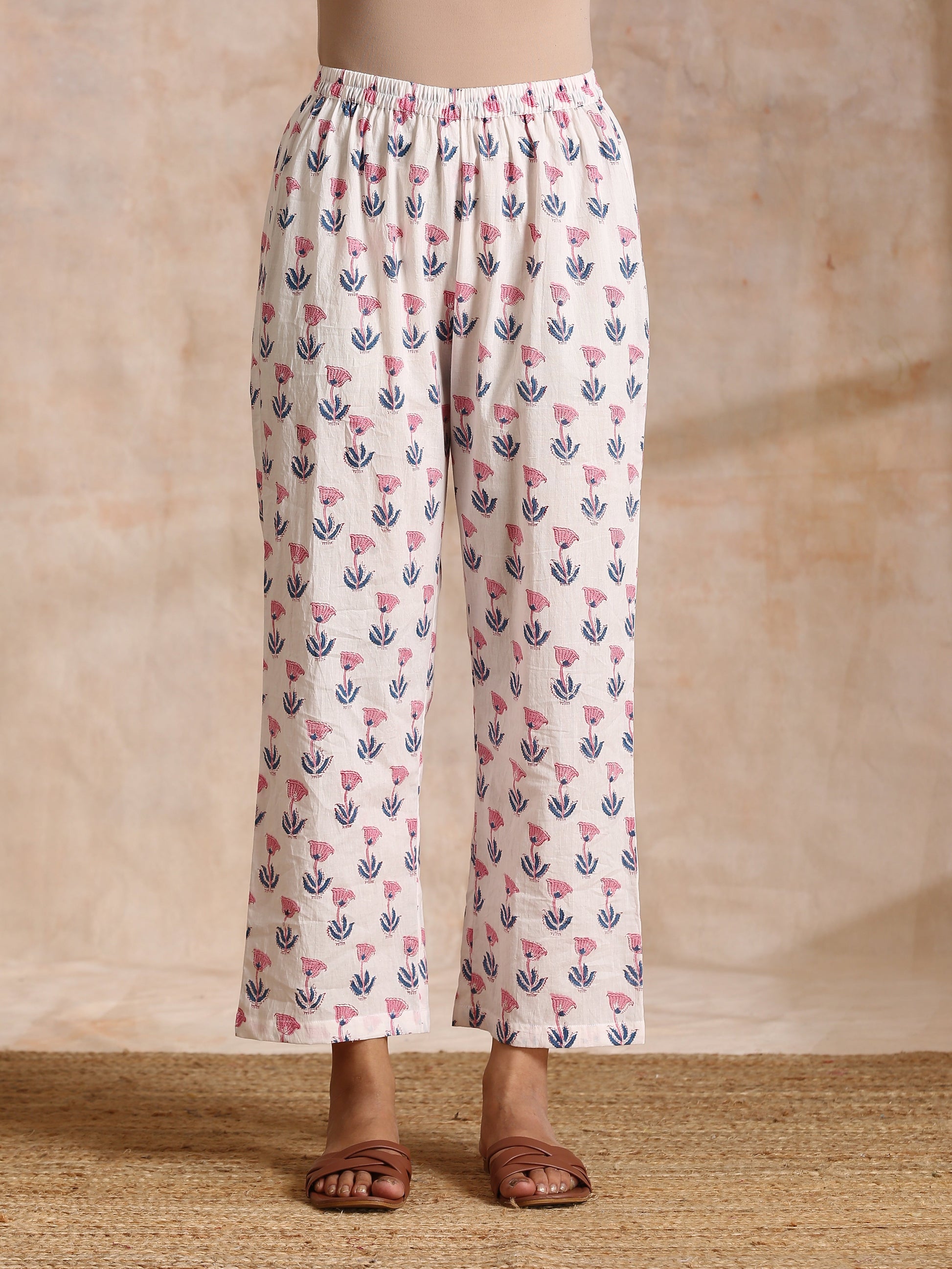 trueBrowns White With Pink Blue Buta Block Print Cotton Kurta Pant Set | Swadesiicart