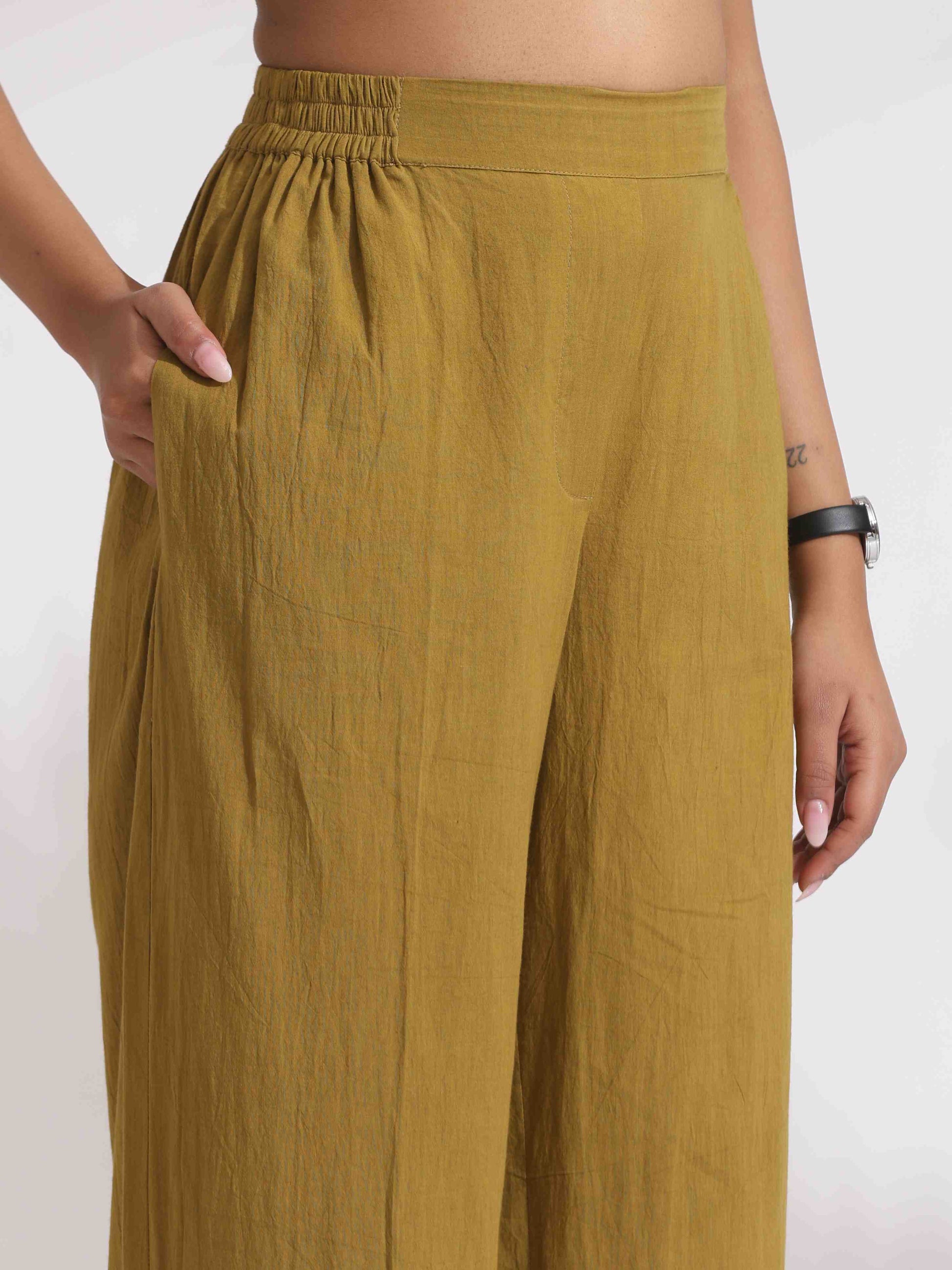 trueBrowns Green Cotton Print Top & Flared Pants Co-ord Set - Swadesiicart
