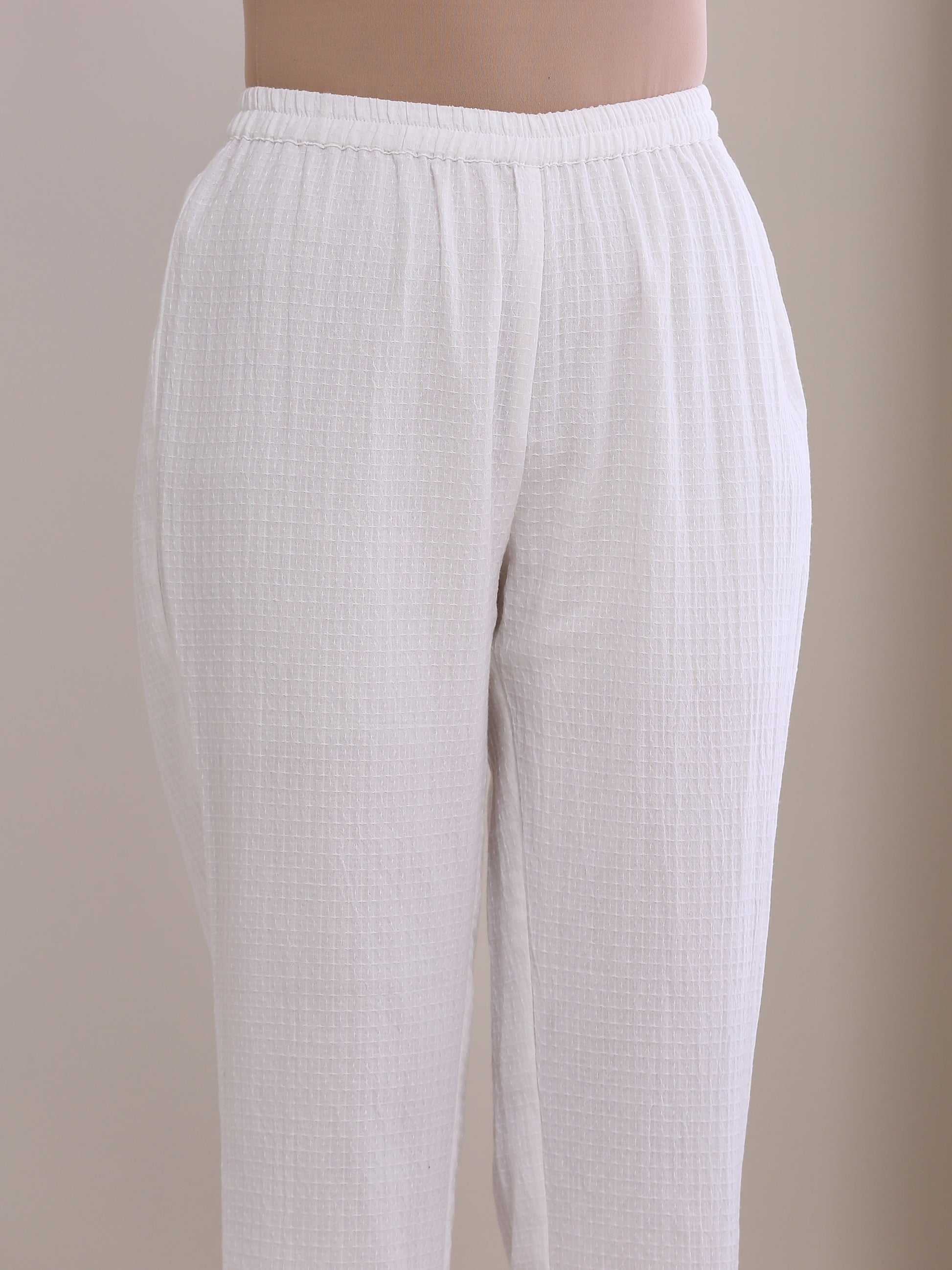 trueBrowns White Dobby Boxy Fit High Low Co-Ord Set - Swadesiicart