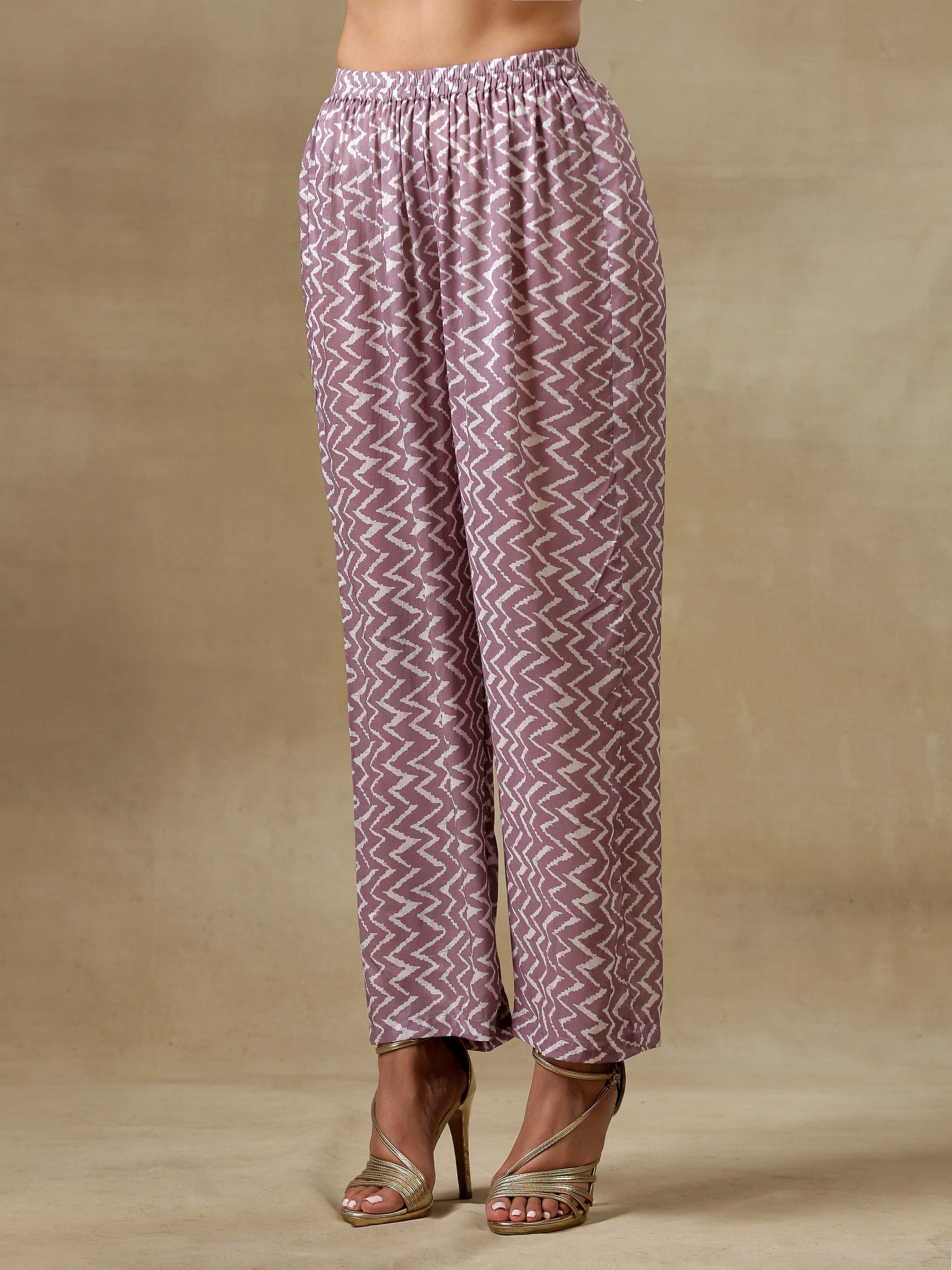 trueBrowns Dark Mauve Bandhani Printed Silk Collared Co-Ord Set - Swadesiicart