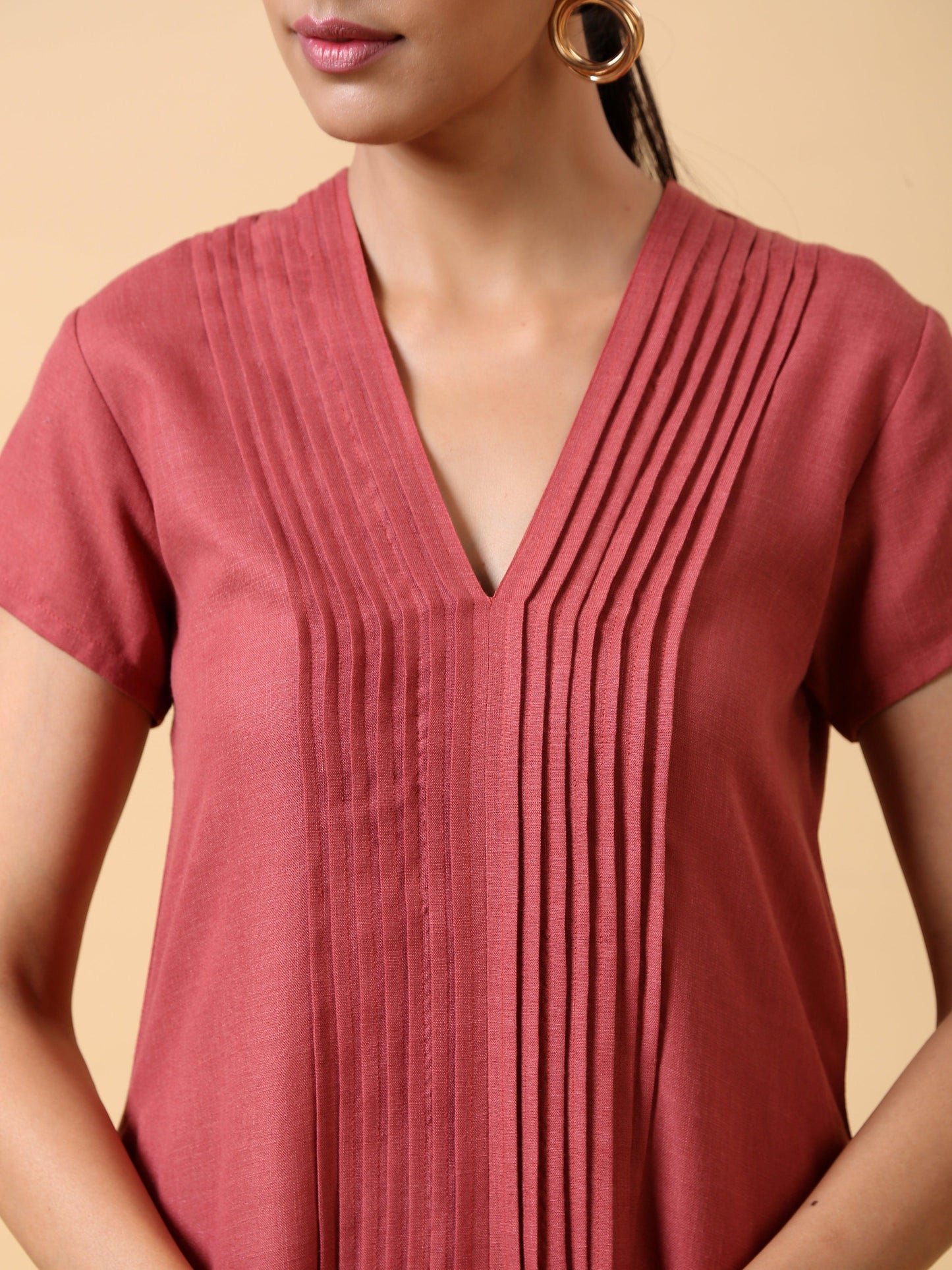 trueBrowns Cotton Linen Rust Red Pleated Dress | Swadesiicart