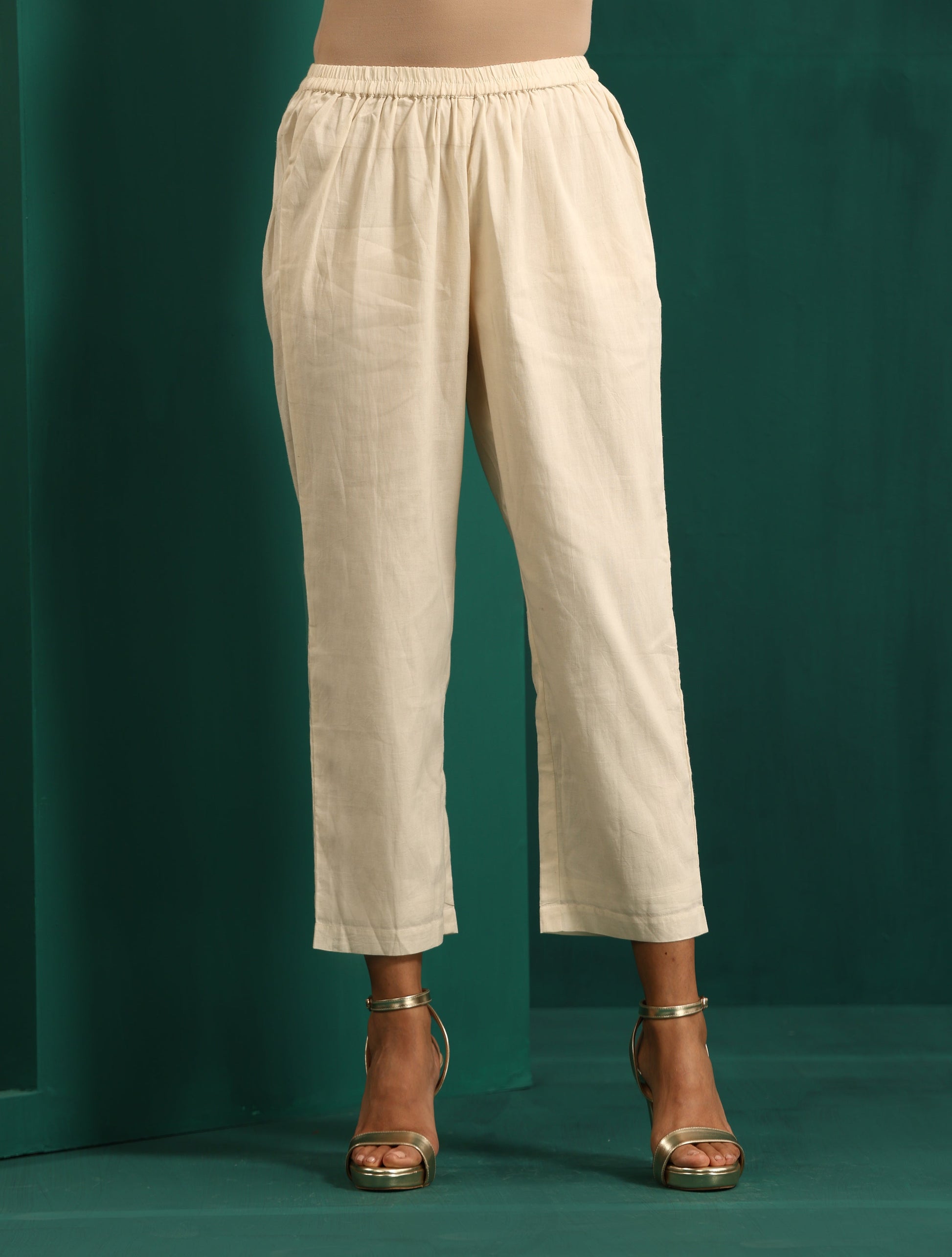 trueBrowns Ivory Peach Cotton Front Gathered Kurta Pant Set | Swadesiicart