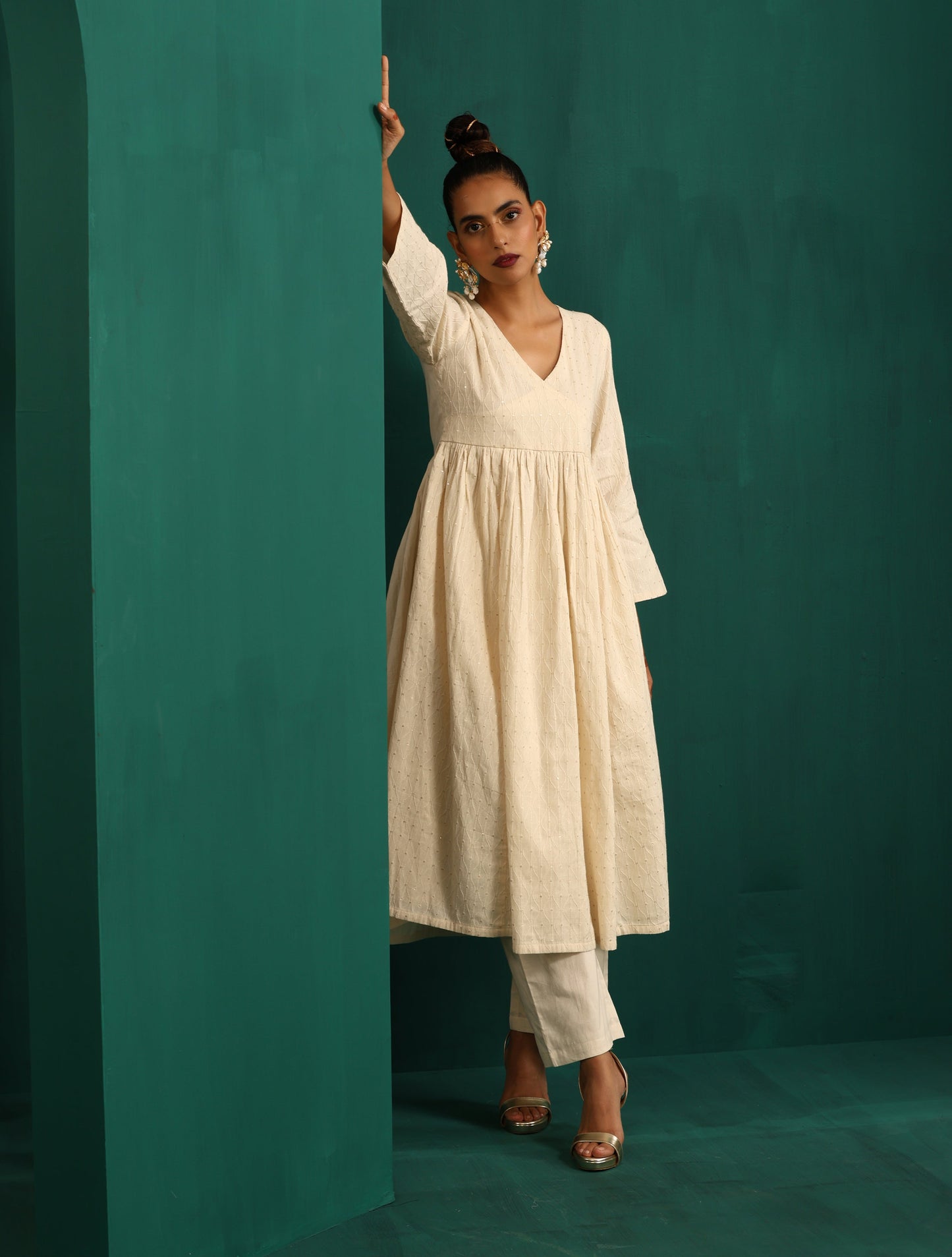 trueBrowns Ivory Tonal Cotton Anarkali Kurta Pant Set | Swadesiicart