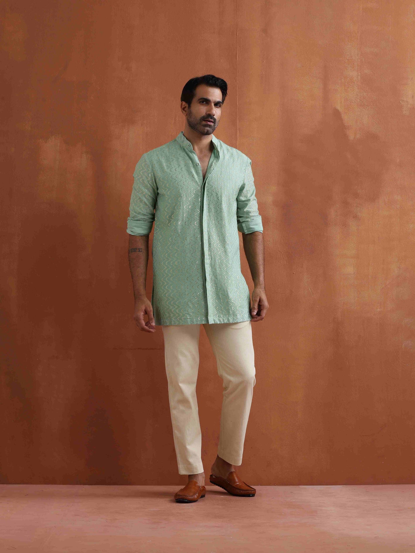trueBrowns Men's Green Cotton Dobby Front Open Short Kurta | Swadesiicart