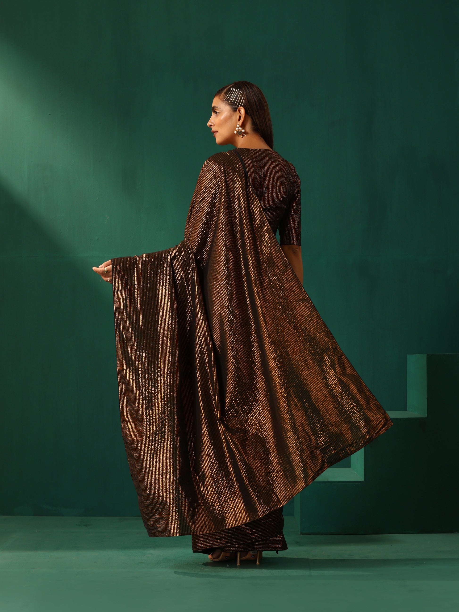 trueBrowns Black Cotton Gold Lurex Striped Ready to Wear Saree | Swadesiicart