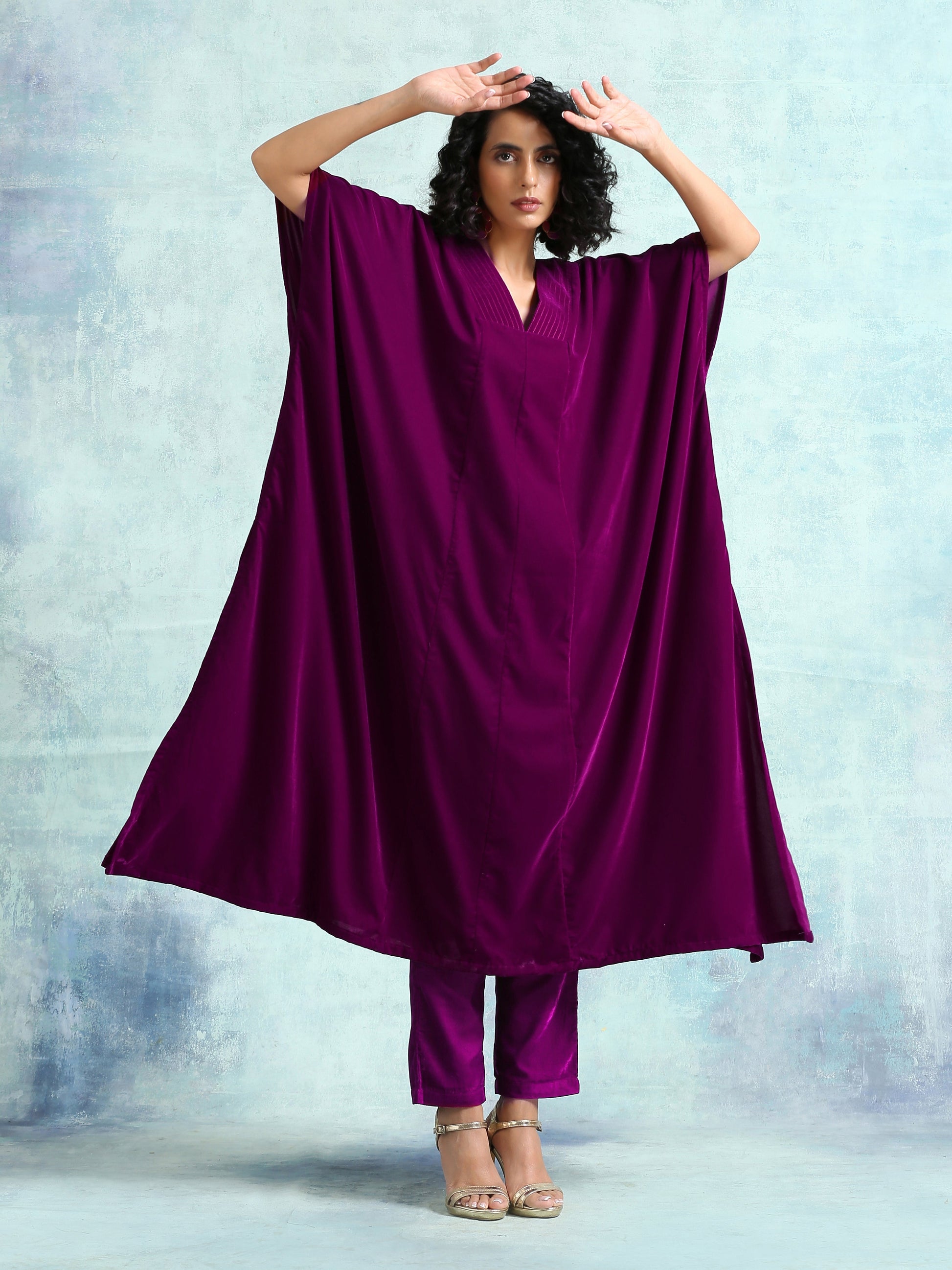 trueBrowns Wine Velvet Kaftan Kurta | Swadesiicart