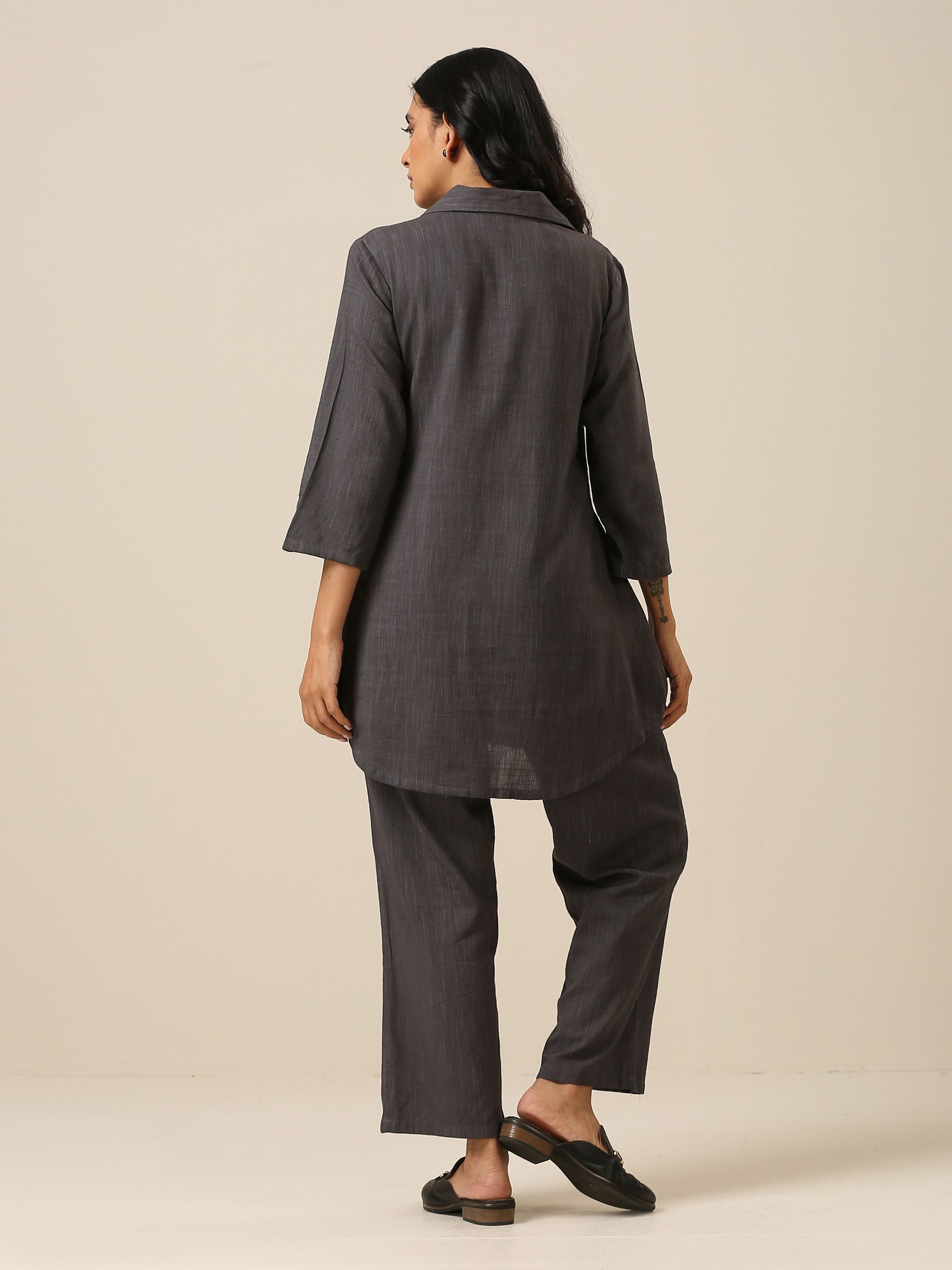 trueBrowns Slate Grey Slub Texture Collar Short Co-Ord Set - Swadesiicart