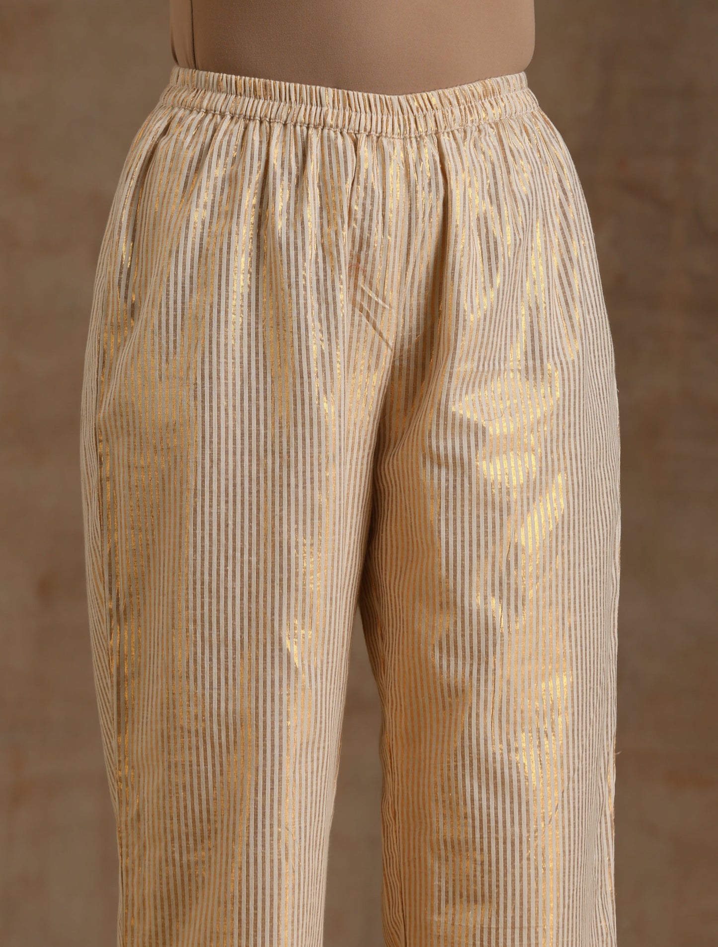 trueBrowns Ivory Gold Cotton Neck Pleat Kurta Set | Swadesiicart