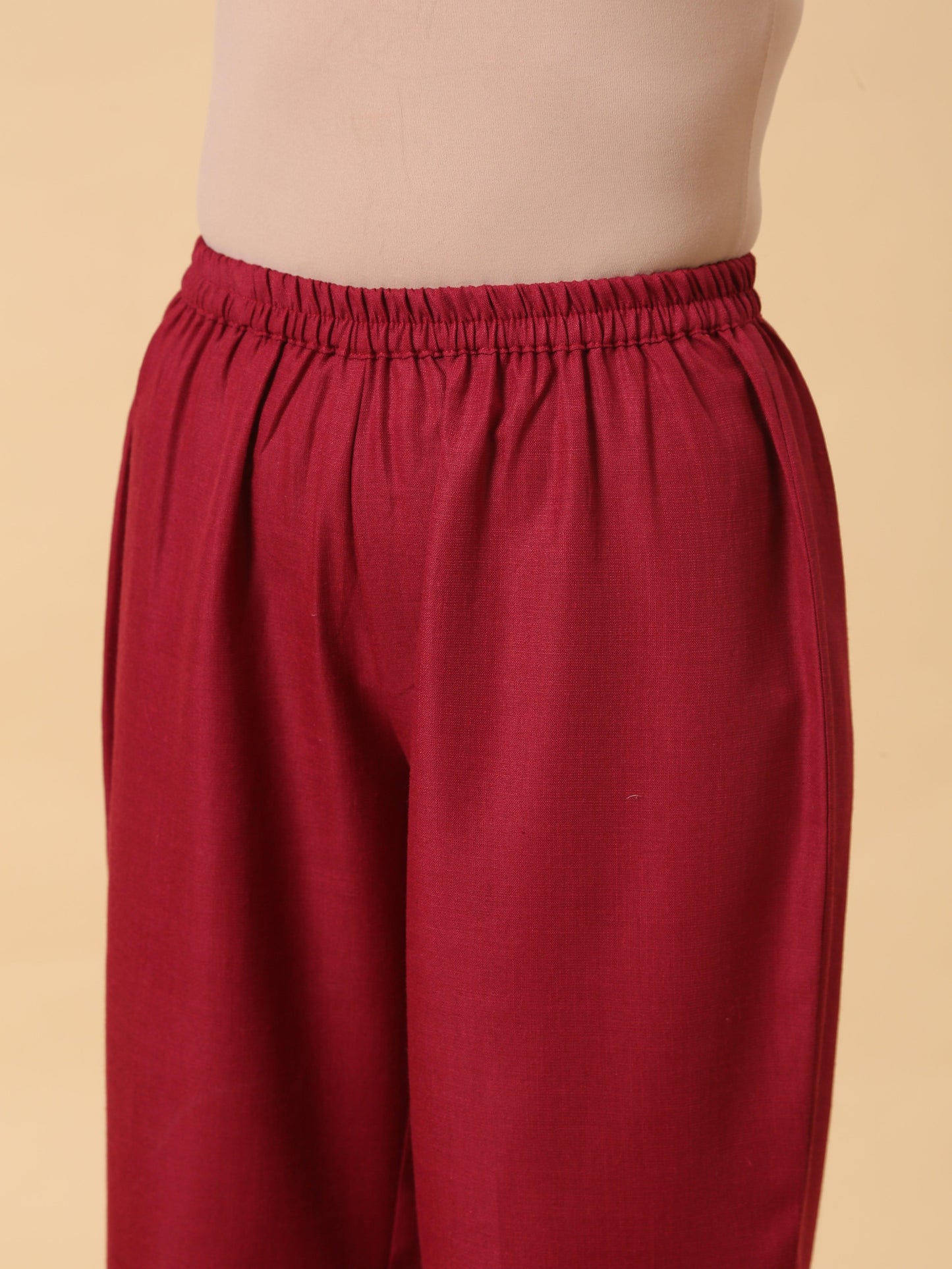 trueBrowns Cotton Linen Maroon Sleeveless Kurta Pant Set | Swadesiicart