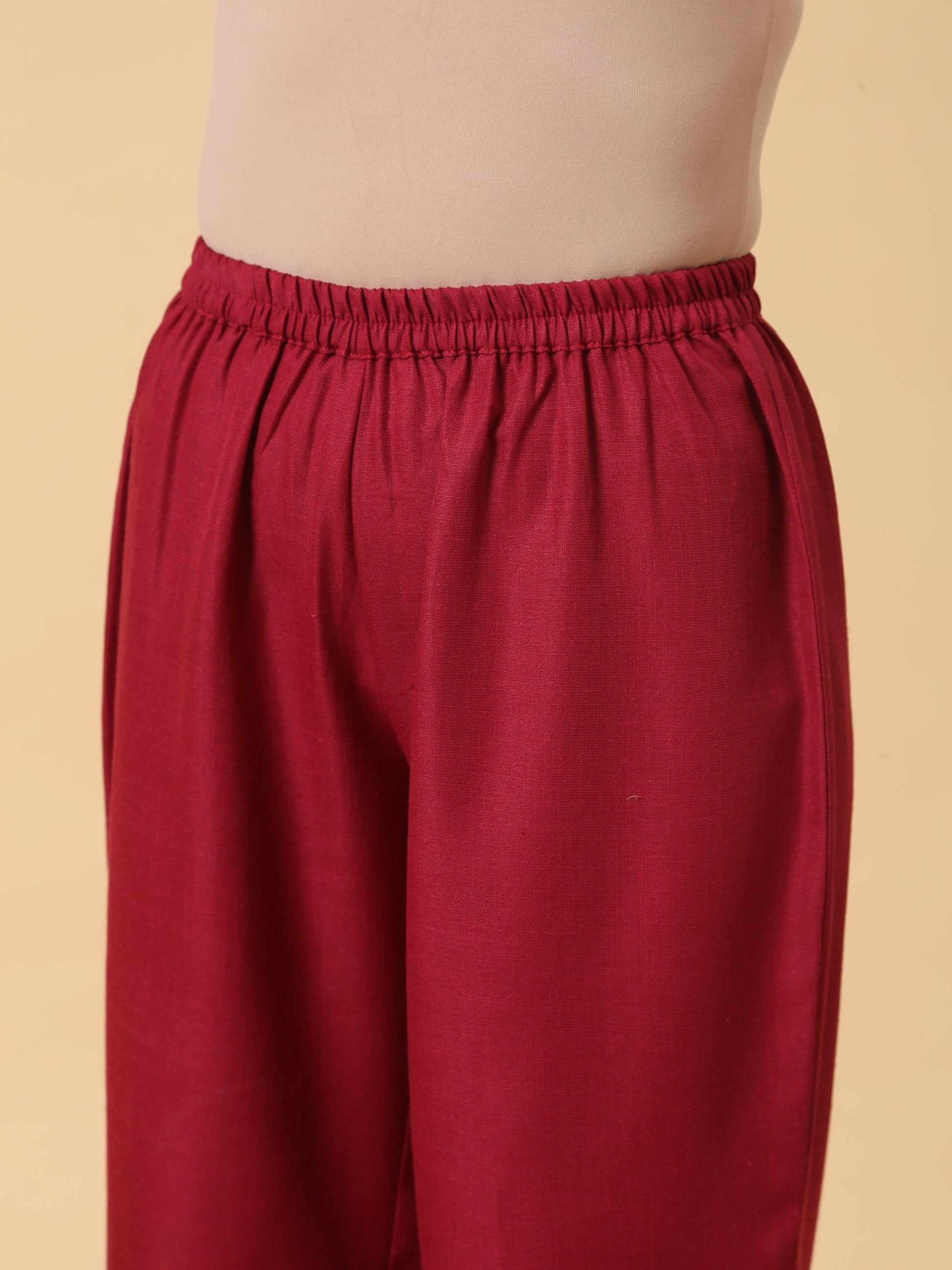 trueBrowns Cotton Linen Maroon Sleeveless Kurta Pant Set | Swadesiicart