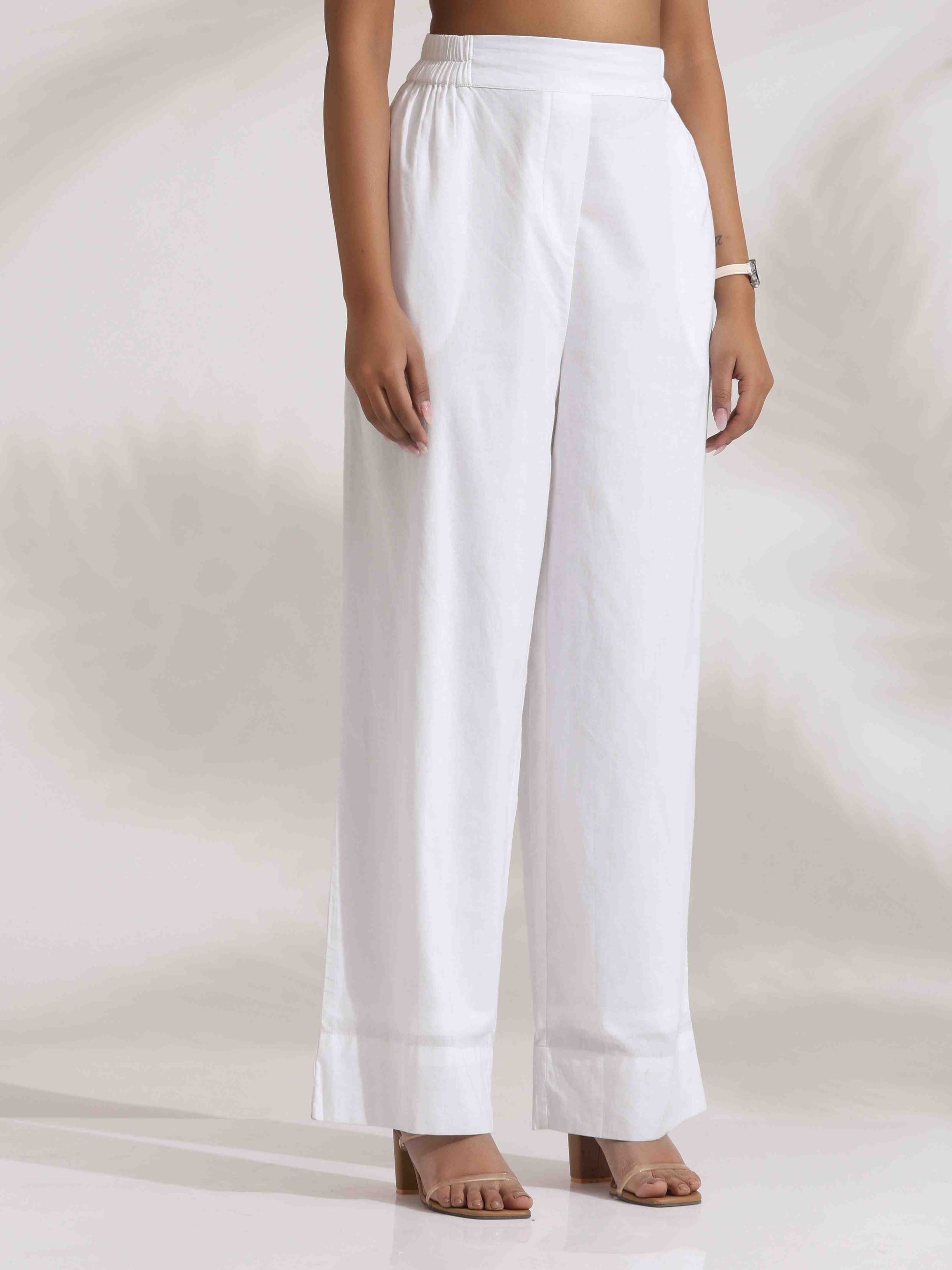 trueBrowns White Cotton Schiffli Co-ord Set - Swadesiicart